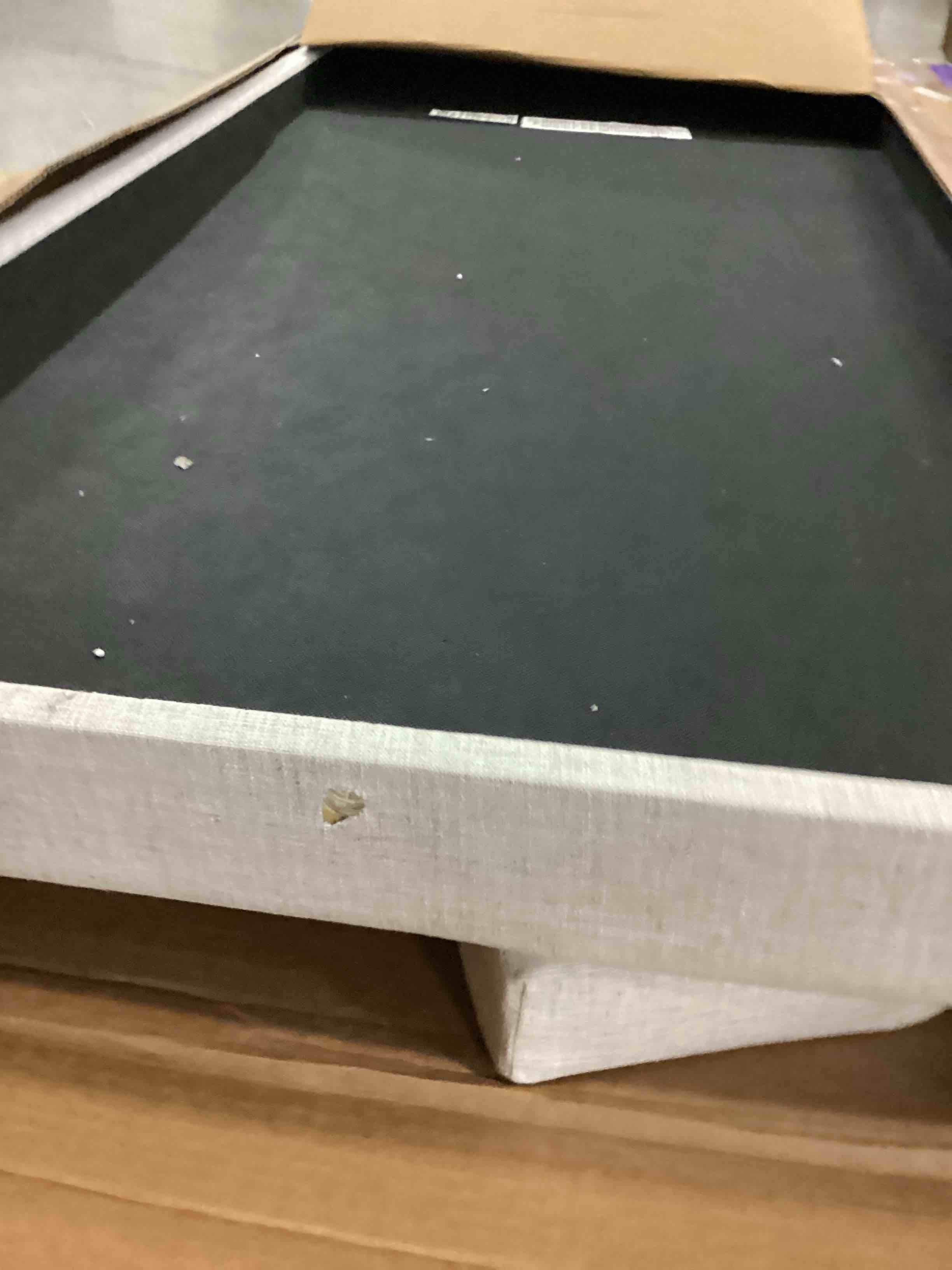 https://s3.amazonaws.com/lotting-images-prod/bidfta/GRN6709392_1735839905785.jpeg