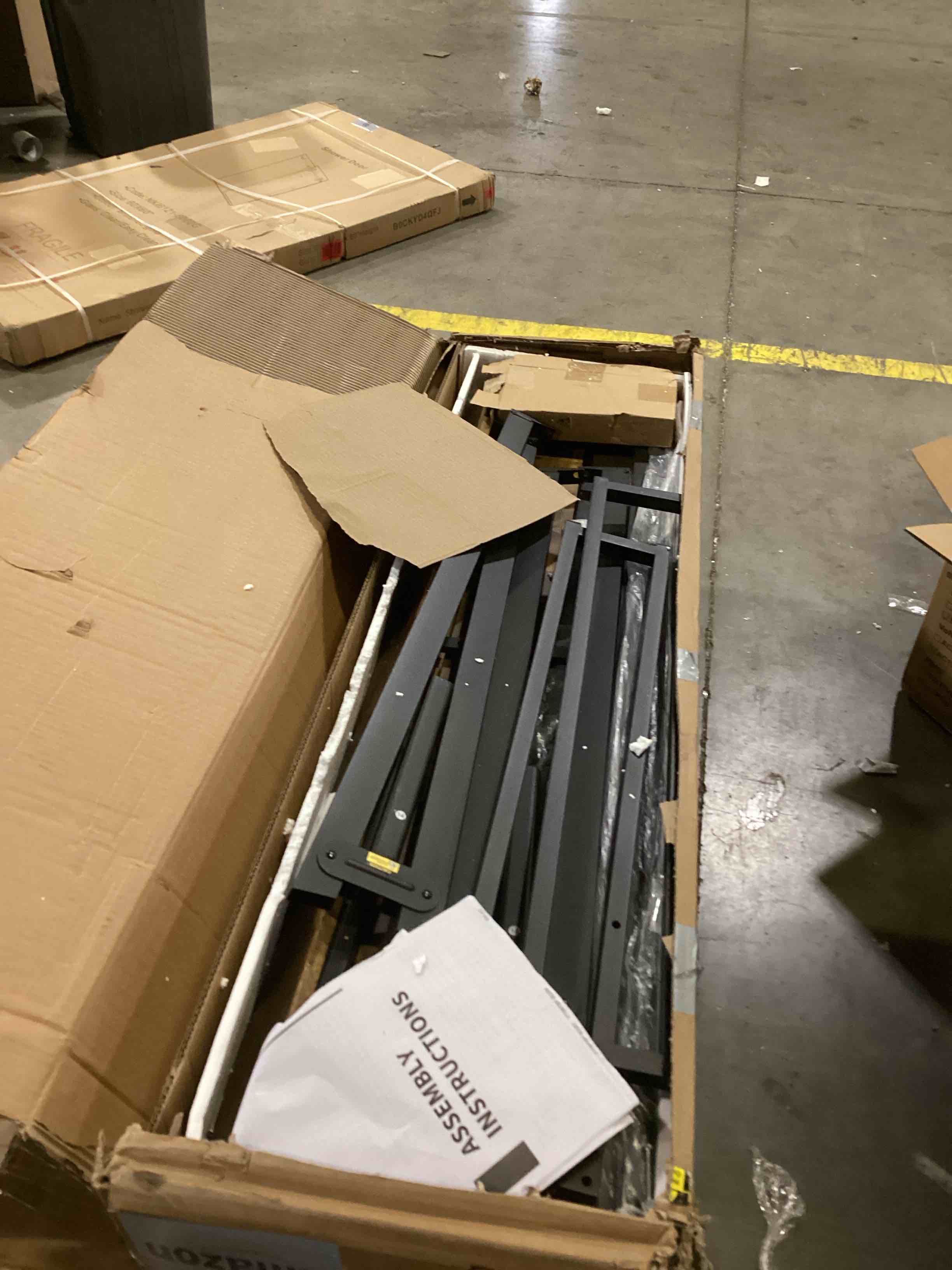https://s3.amazonaws.com/lotting-images-prod/bidfta/GRN6710044_1733946236211.jpeg