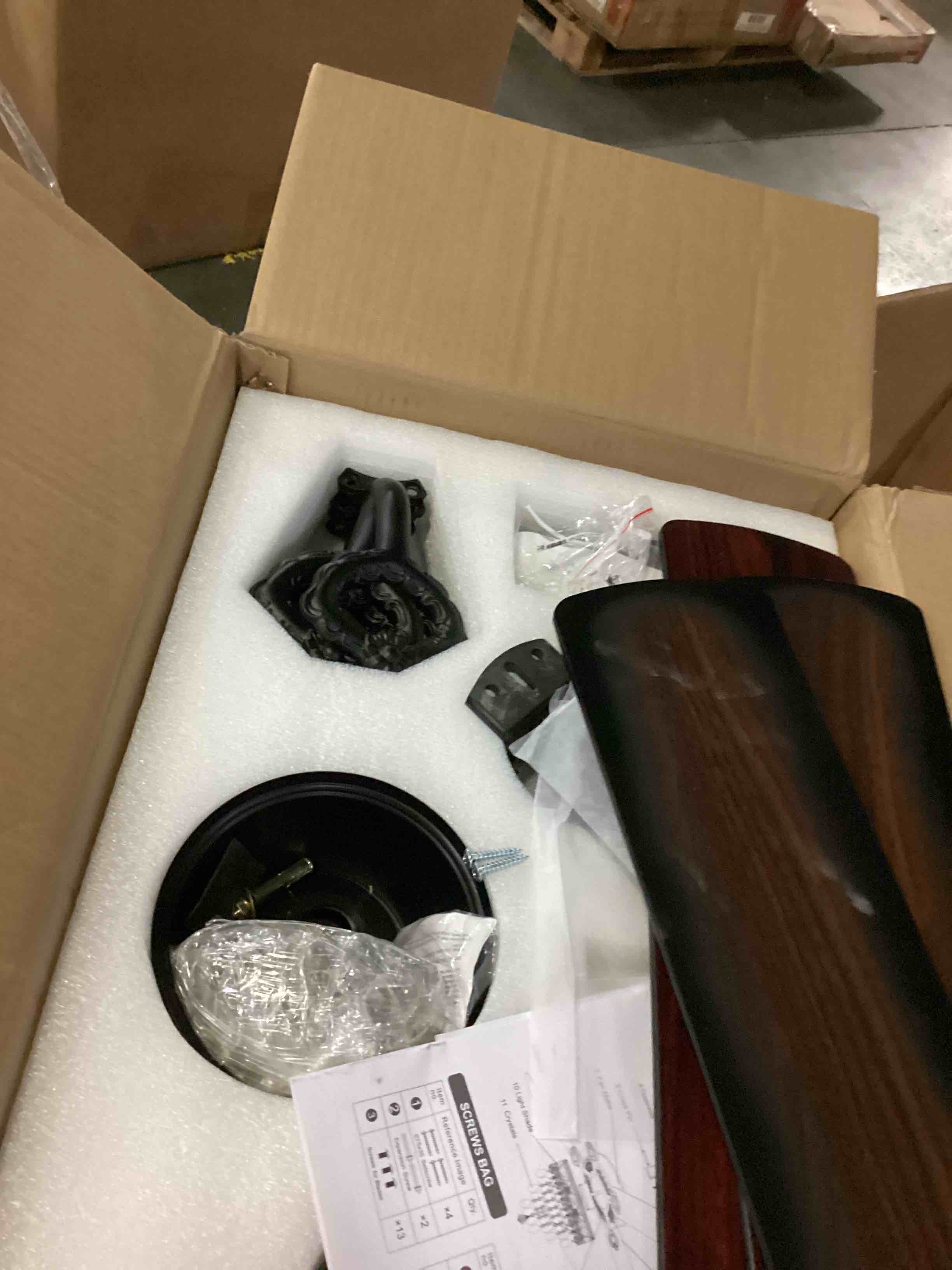 https://s3.amazonaws.com/lotting-images-prod/bidfta/GRN6710071_1734008828514.jpeg