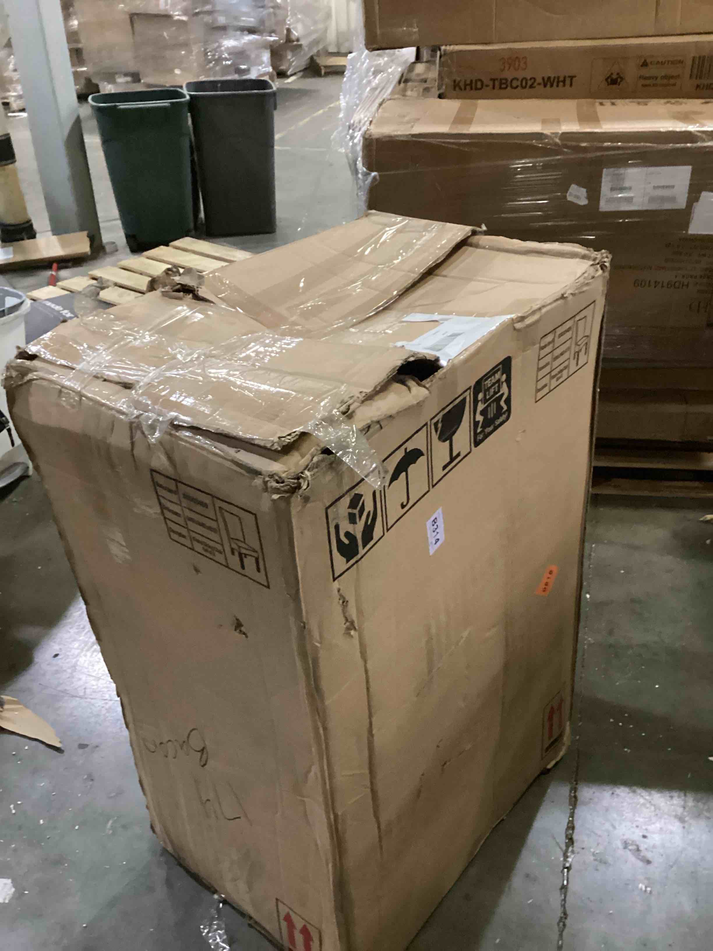 https://s3.amazonaws.com/lotting-images-prod/bidfta/GRN6710207_1734100873441.jpeg