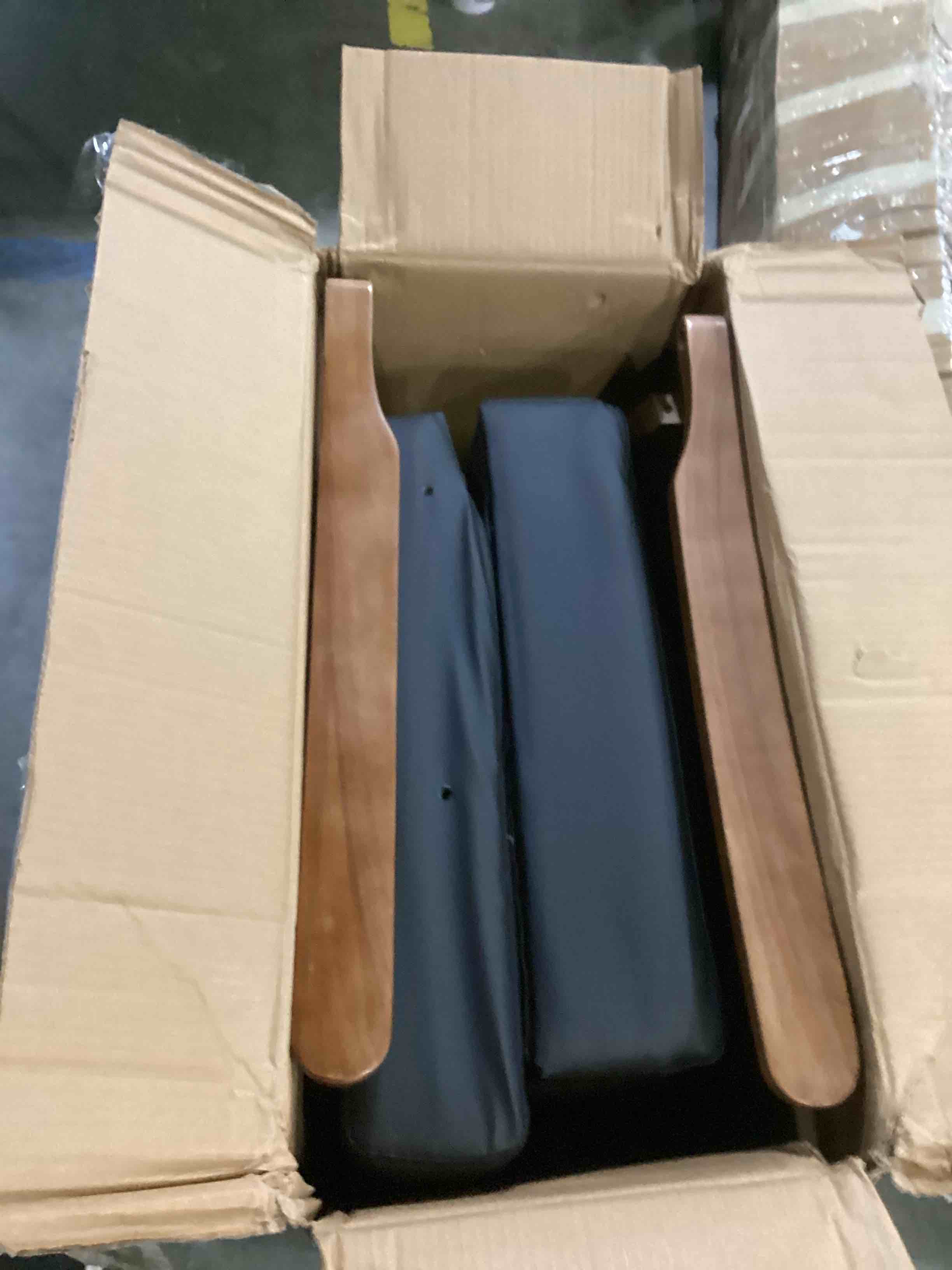 https://s3.amazonaws.com/lotting-images-prod/bidfta/GRN6710313_1734372471320.jpeg