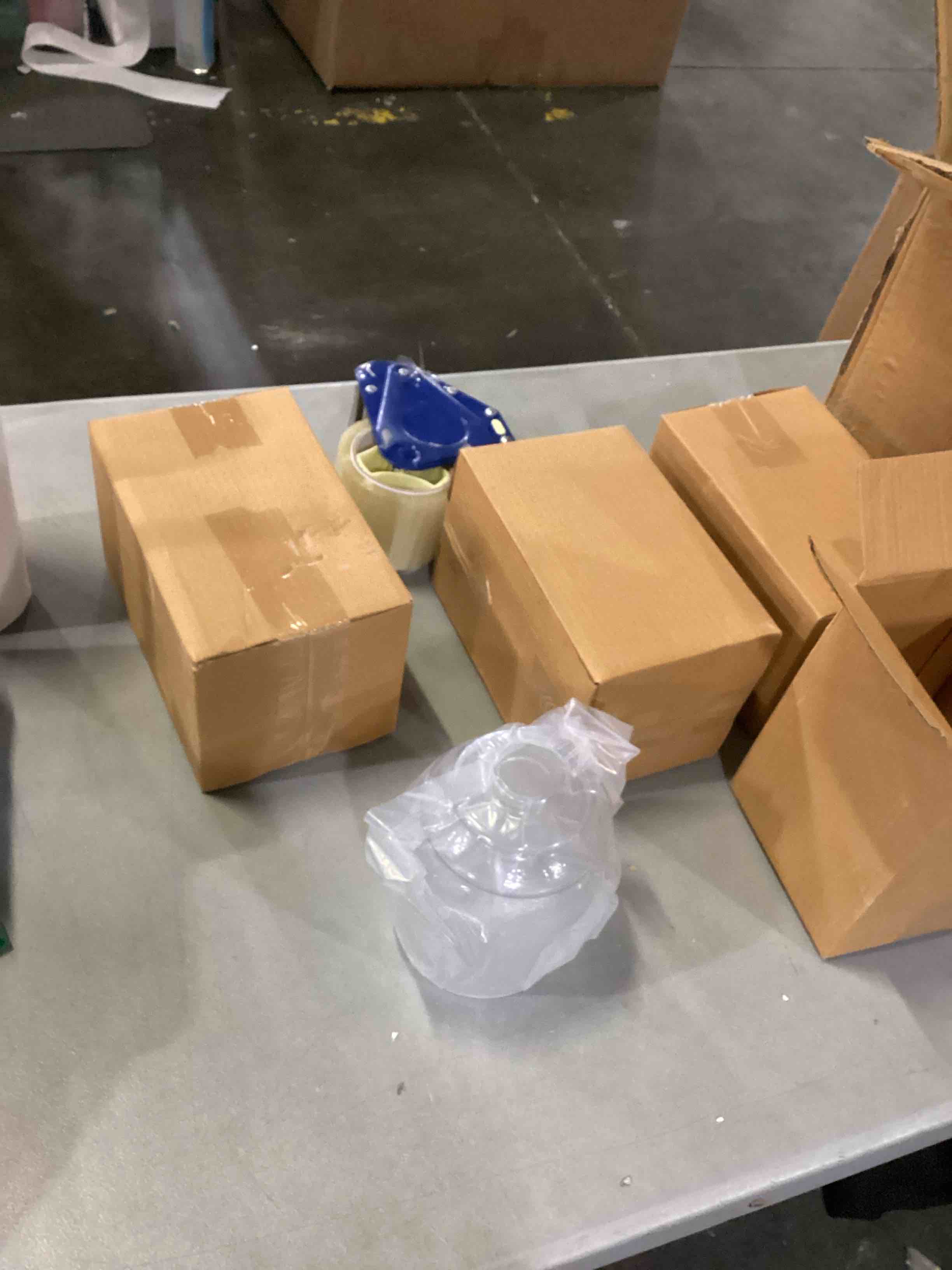 https://s3.amazonaws.com/lotting-images-prod/bidfta/GRN6710607_1734638701899.jpeg