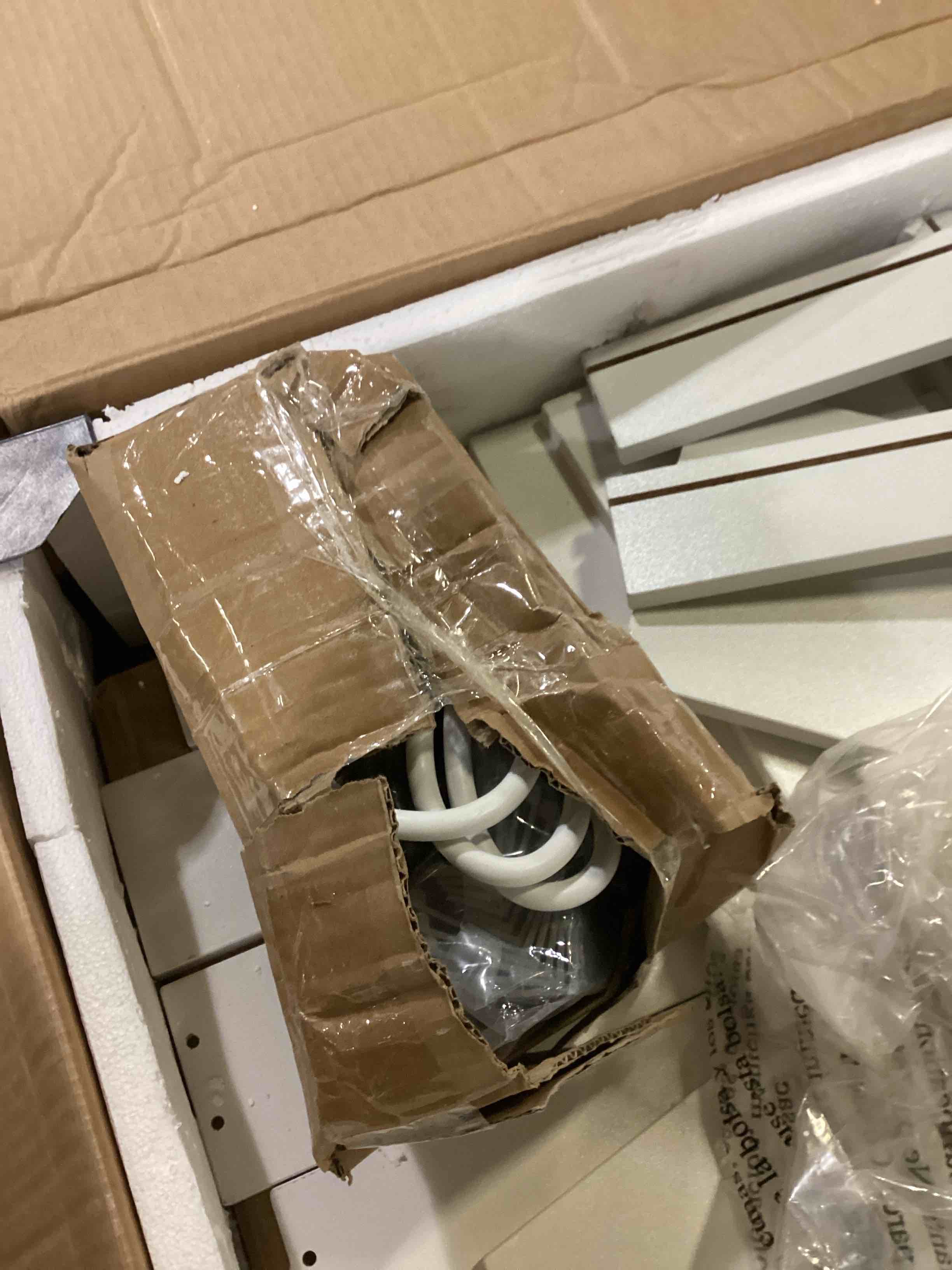 https://s3.amazonaws.com/lotting-images-prod/bidfta/GRN6710678_1734719028465.jpeg