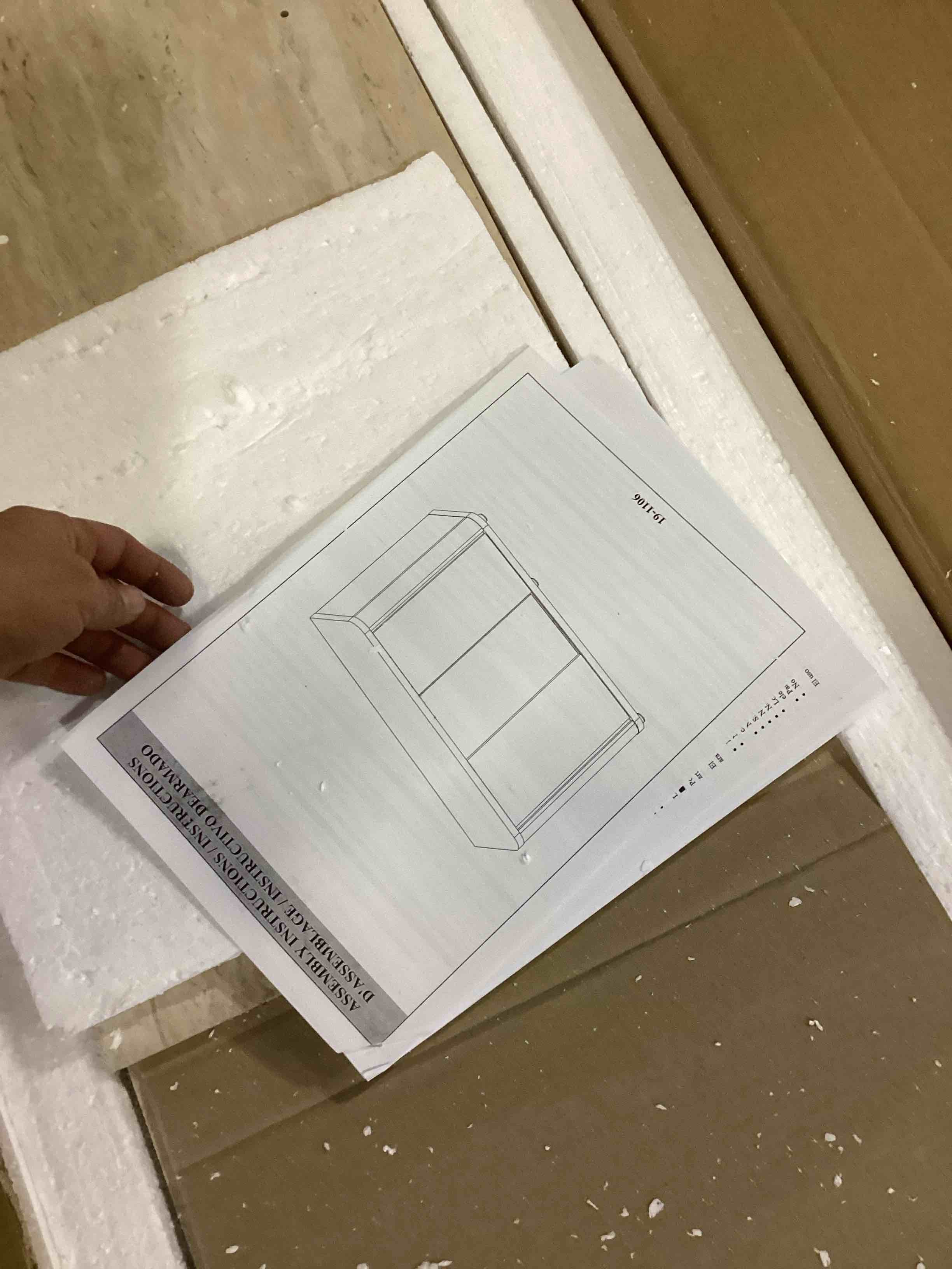 https://s3.amazonaws.com/lotting-images-prod/bidfta/GRN6710679_1734719338837.jpeg
