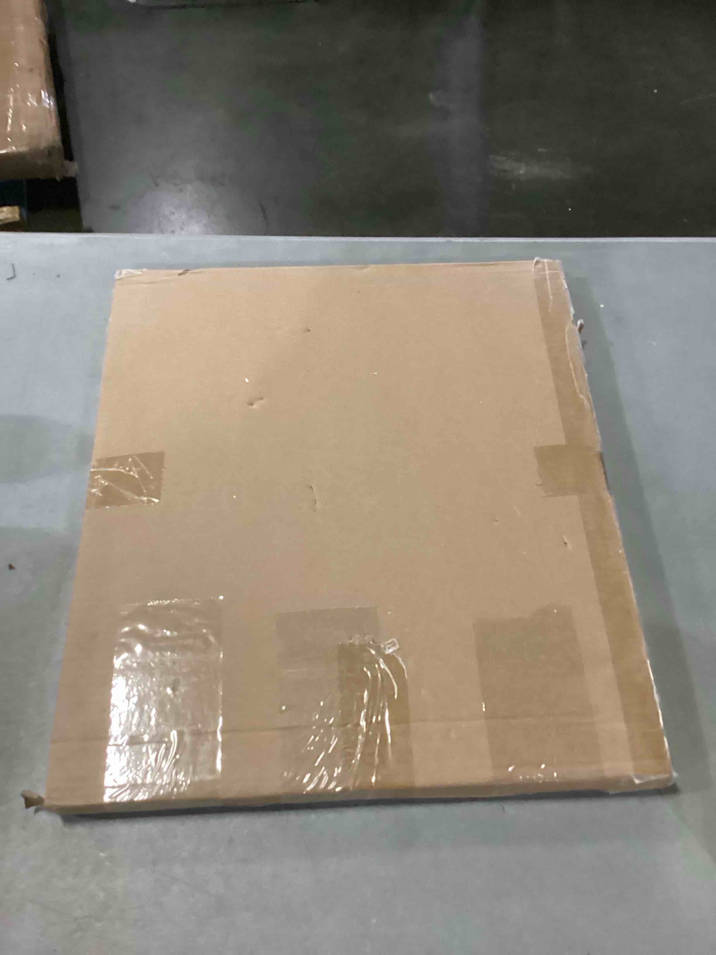 https://s3.amazonaws.com/lotting-images-prod/bidfta/GRN6710747_1734975845718.jpeg