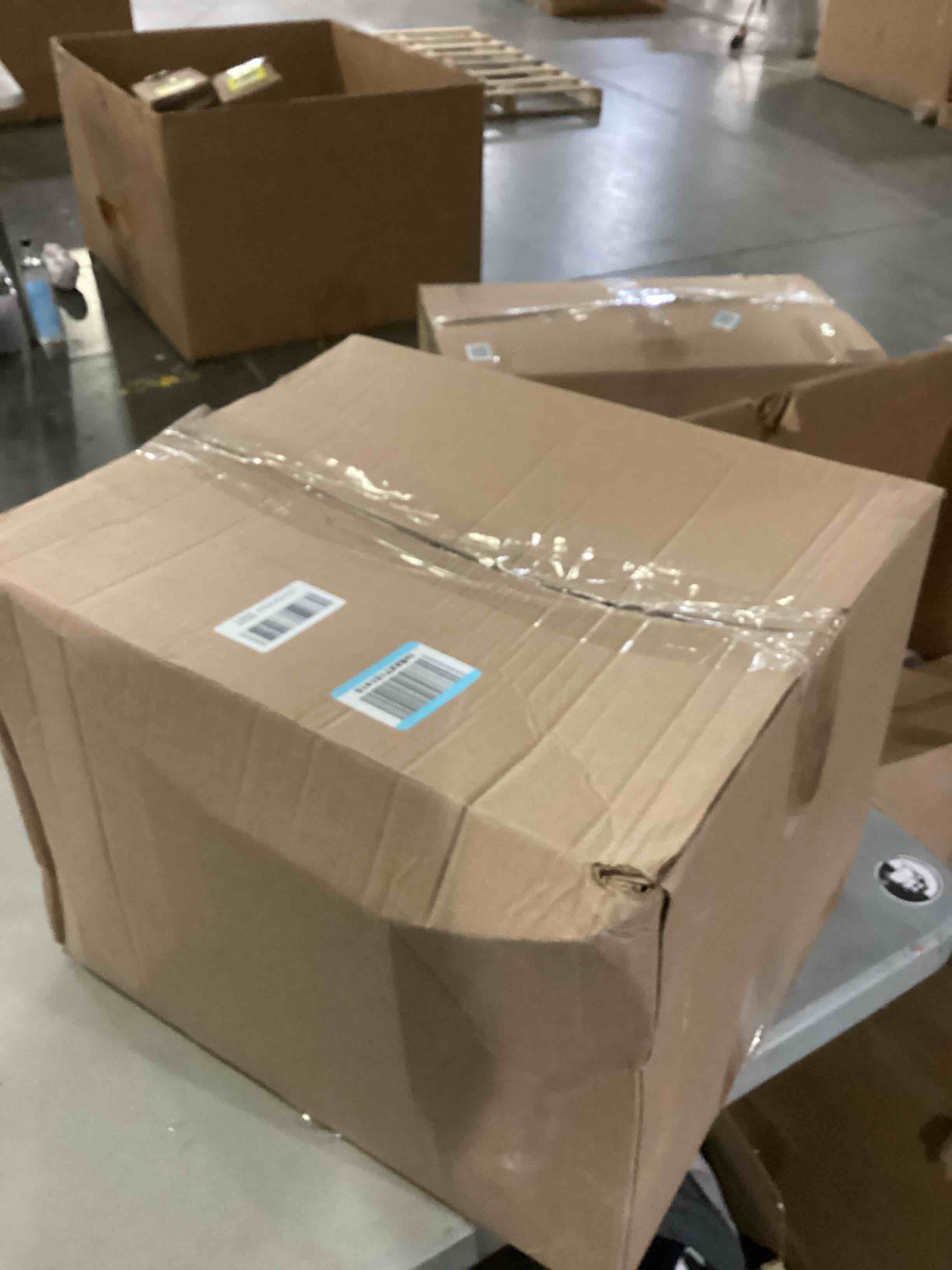 https://s3.amazonaws.com/lotting-images-prod/bidfta/GRN6711248_1735917995028.jpeg
