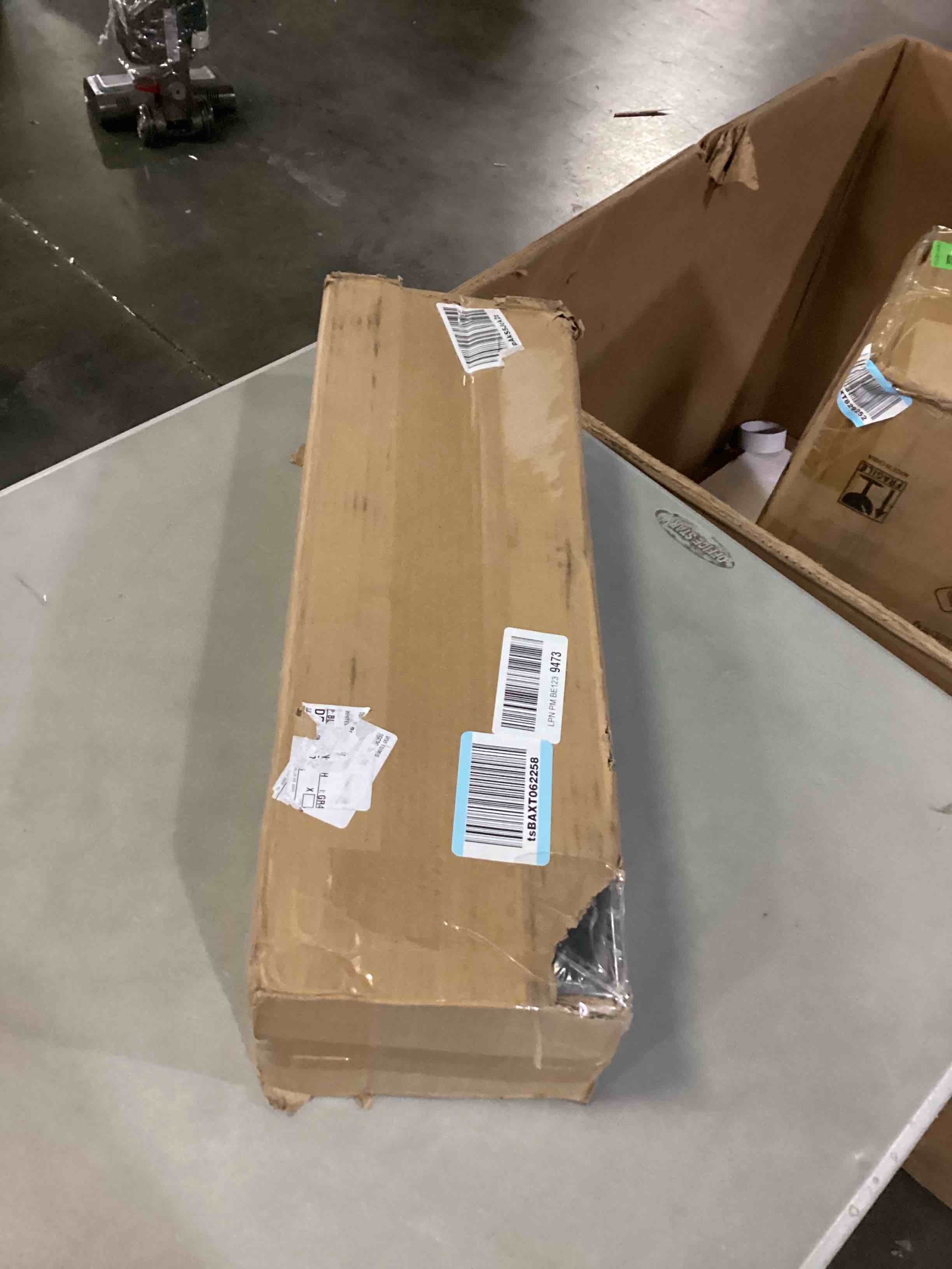 https://s3.amazonaws.com/lotting-images-prod/bidfta/GRN6711341_1736253855423.jpeg