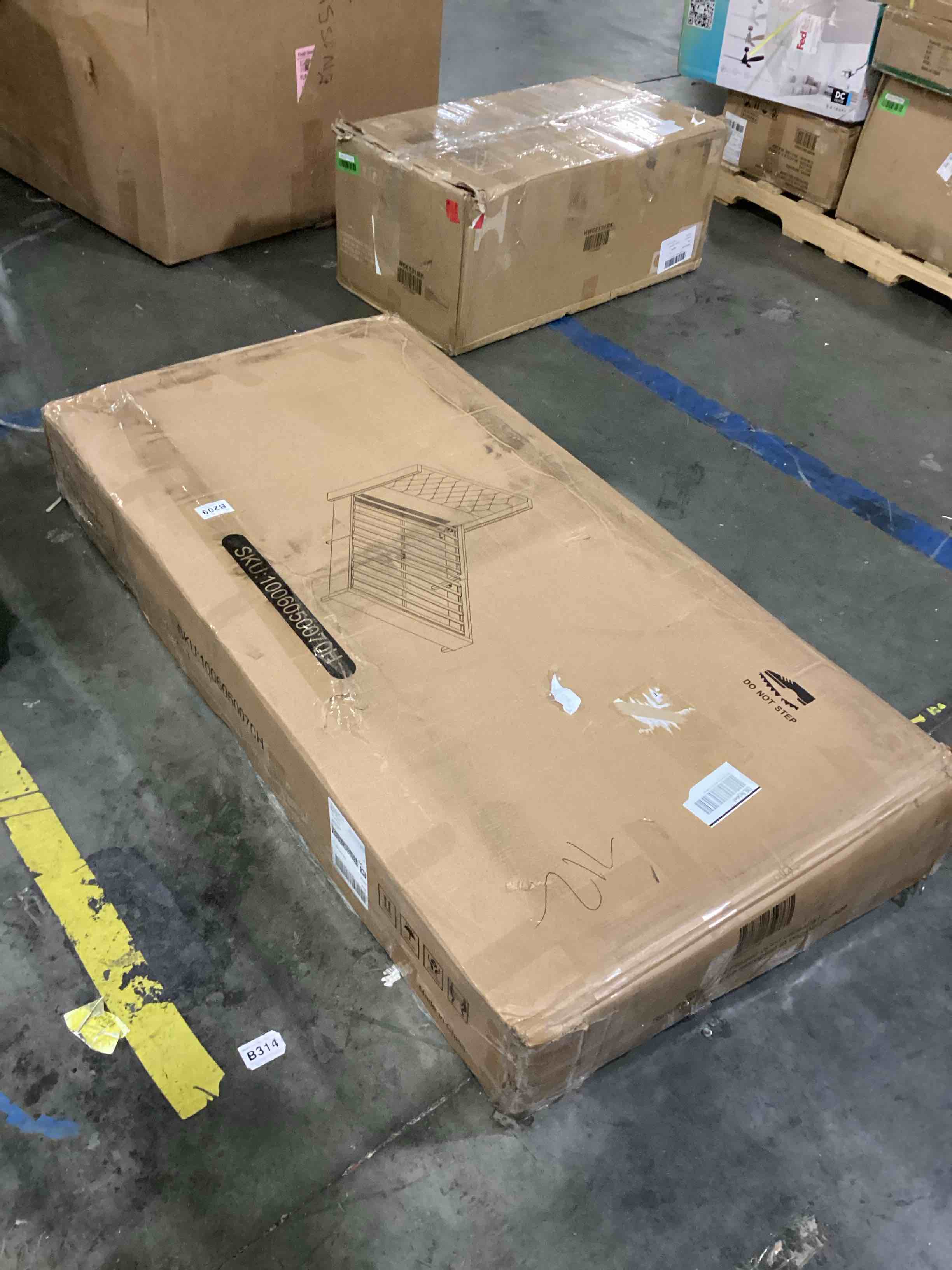 https://s3.amazonaws.com/lotting-images-prod/bidfta/GRN6711366_1736260980245.jpeg