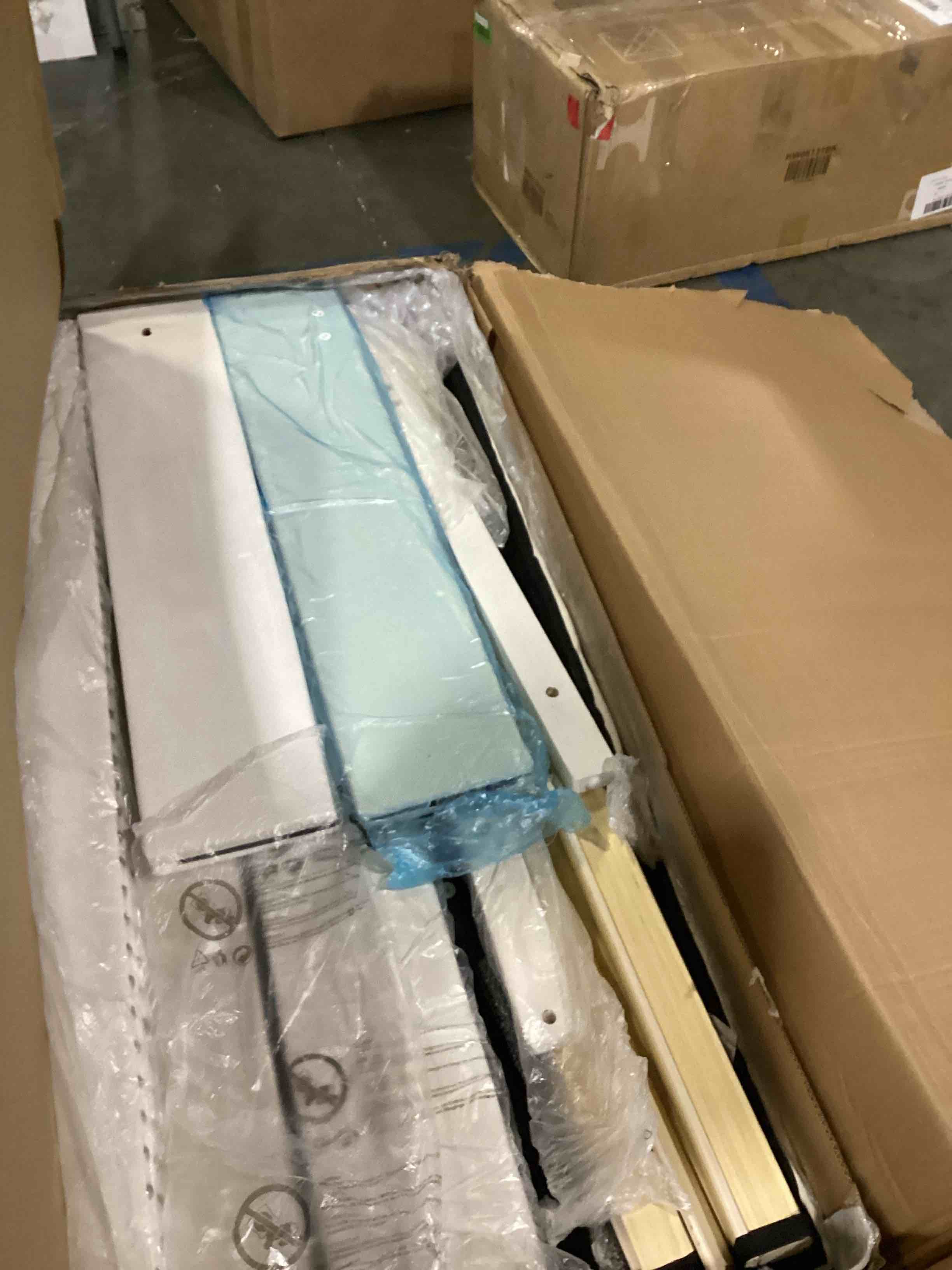 https://s3.amazonaws.com/lotting-images-prod/bidfta/GRN6711366_1736261012017.jpeg