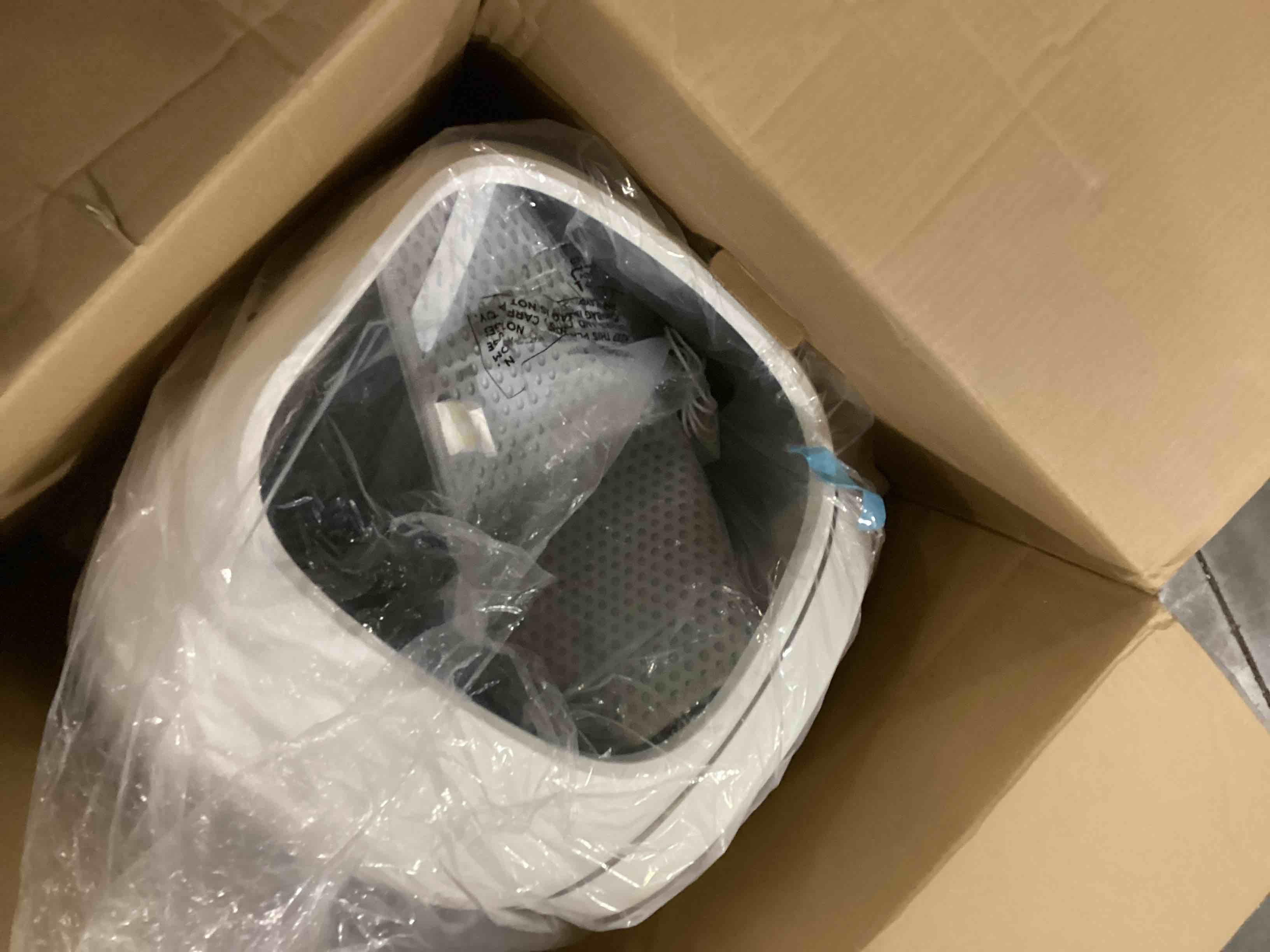 https://s3.amazonaws.com/lotting-images-prod/bidfta/GRN6711418_1736339501487.jpeg