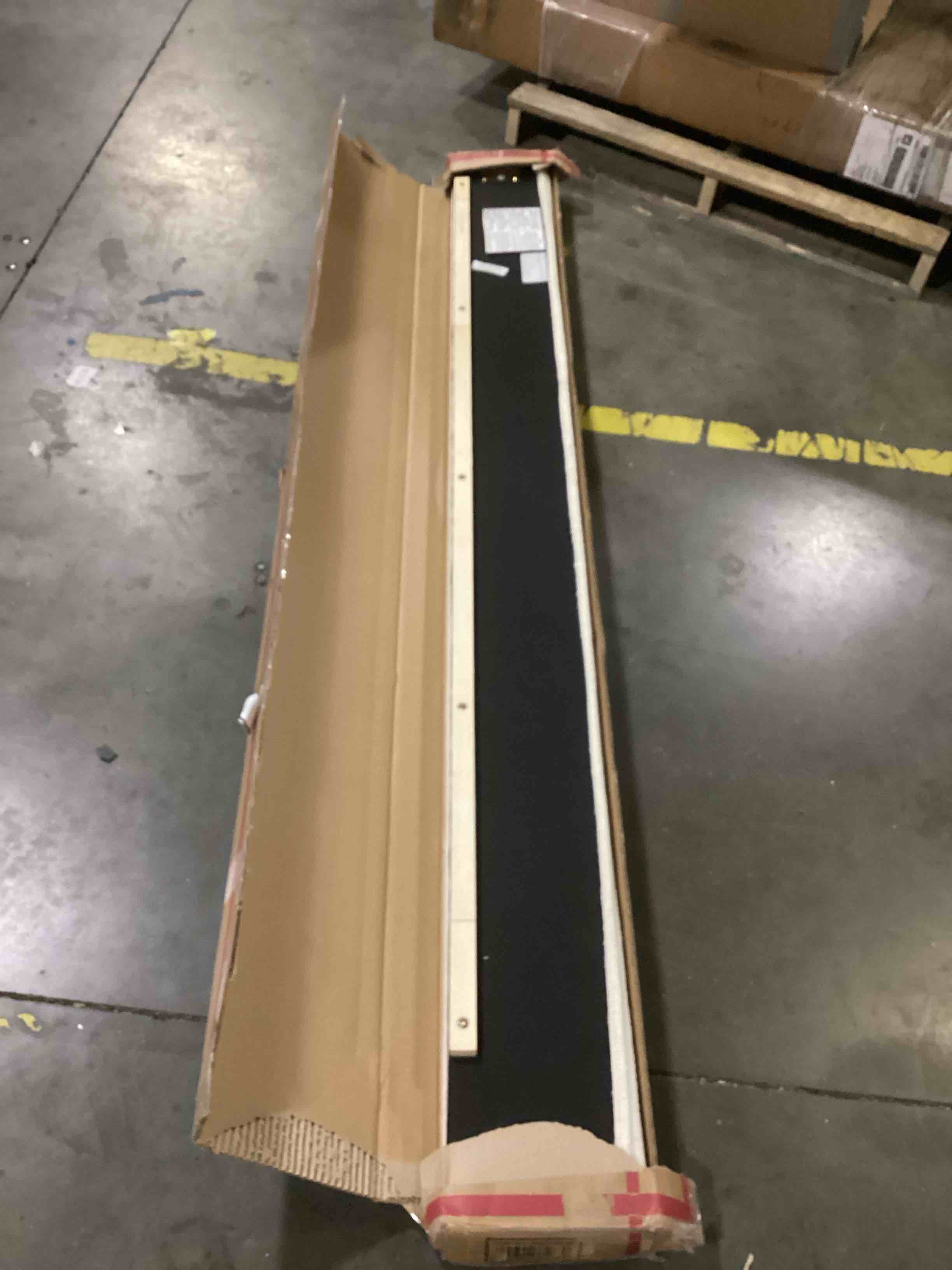 https://s3.amazonaws.com/lotting-images-prod/bidfta/GRN6711422_1736340386334.jpeg