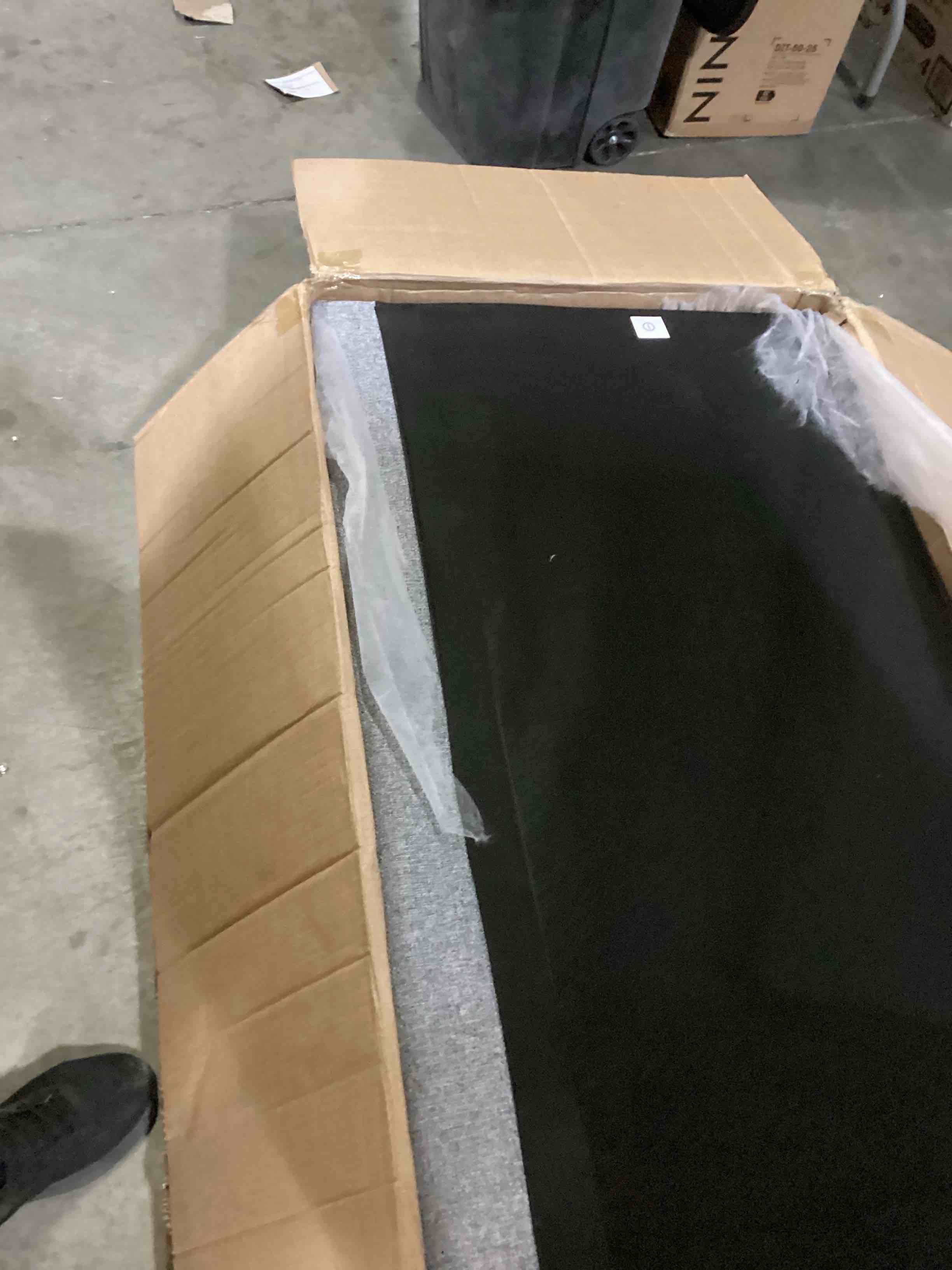 https://s3.amazonaws.com/lotting-images-prod/bidfta/GRN6711437_1736344523421.jpeg