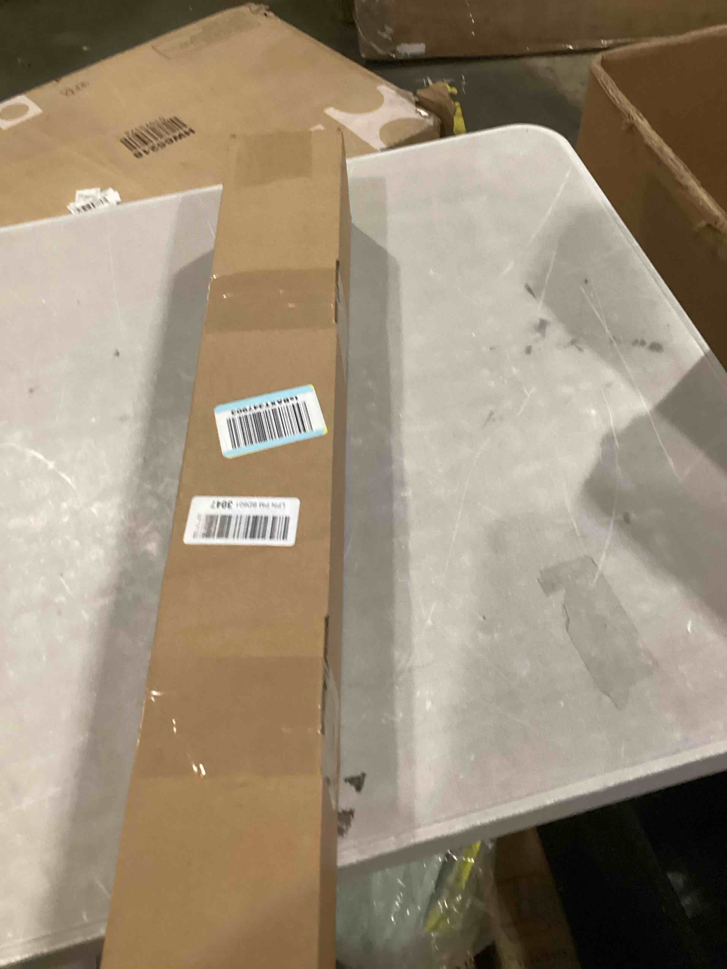 https://s3.amazonaws.com/lotting-images-prod/bidfta/GRN6712978_1733935330100.jpeg