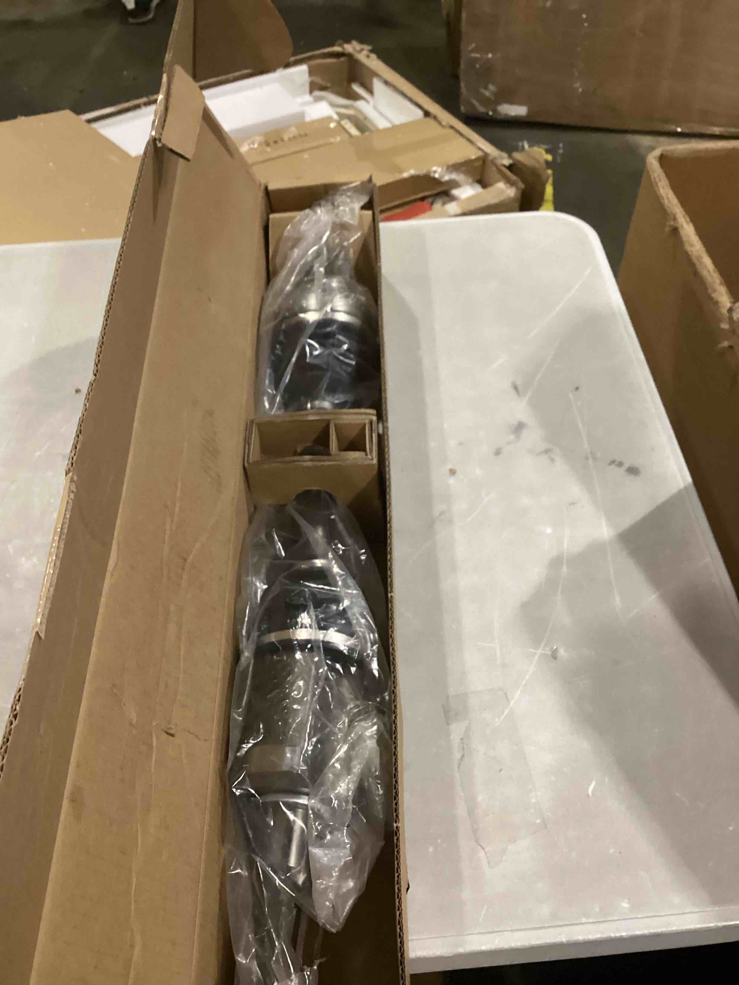 https://s3.amazonaws.com/lotting-images-prod/bidfta/GRN6712978_1733935416595.jpeg