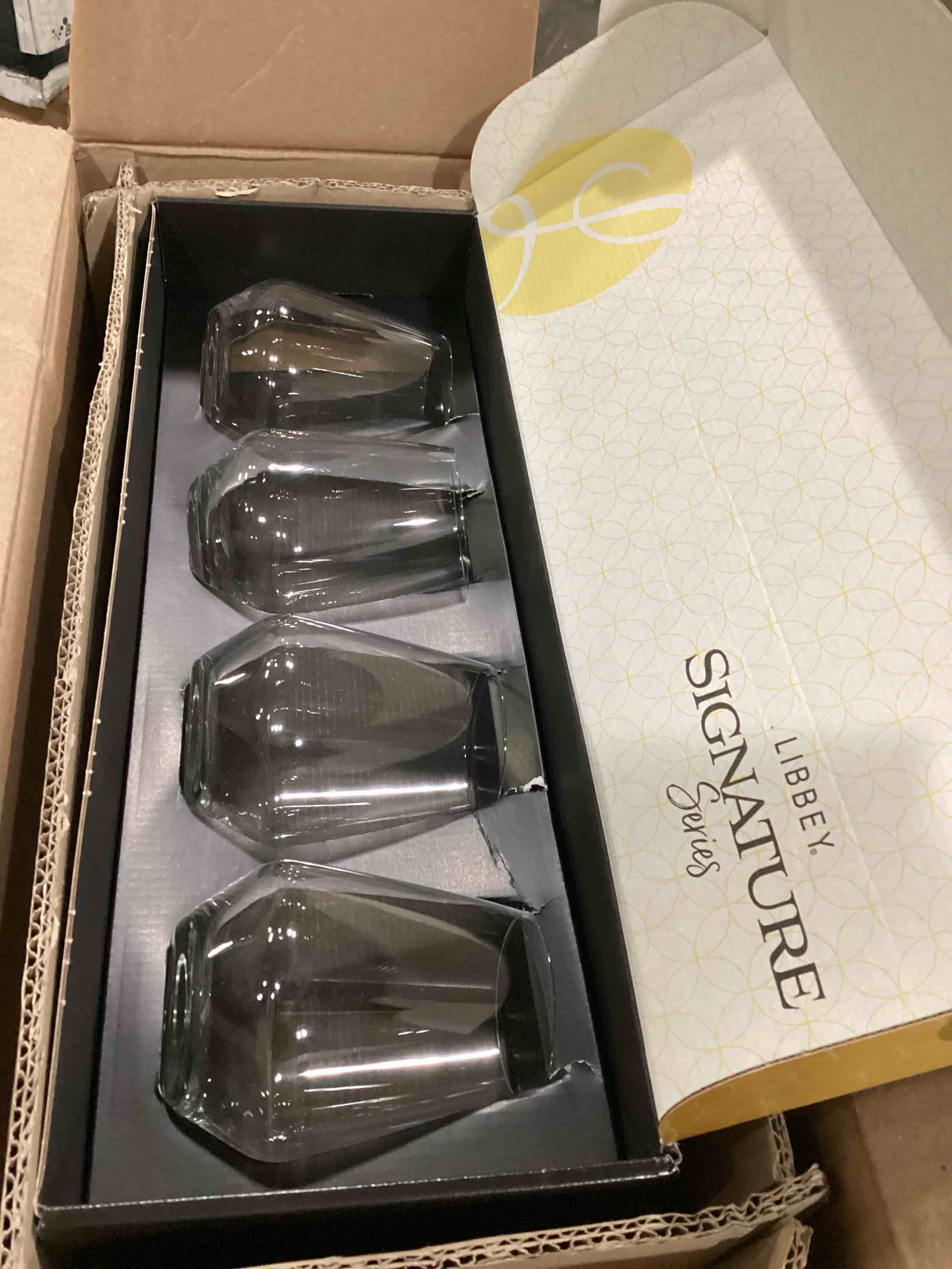 https://s3.amazonaws.com/lotting-images-prod/bidfta/GRN6714440_1736268863850.jpeg