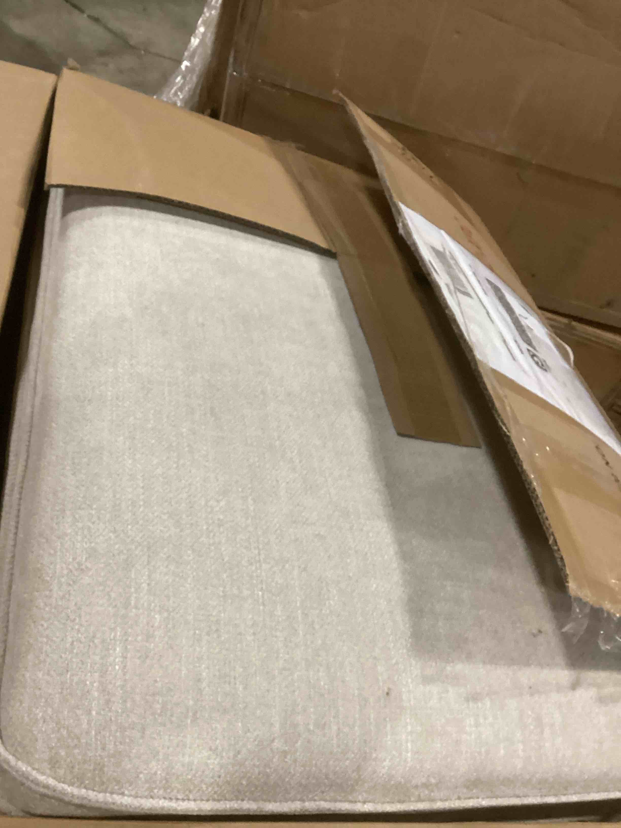 https://s3.amazonaws.com/lotting-images-prod/bidfta/GRN6714720_1733845003951.jpeg