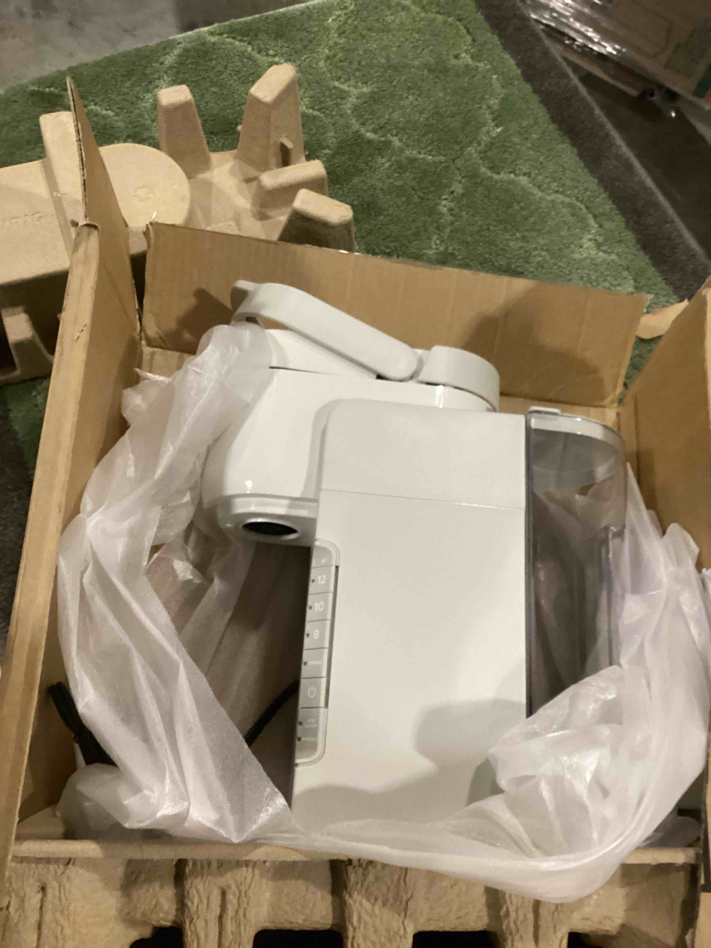 https://s3.amazonaws.com/lotting-images-prod/bidfta/GRN6714950_1734099061369.jpeg