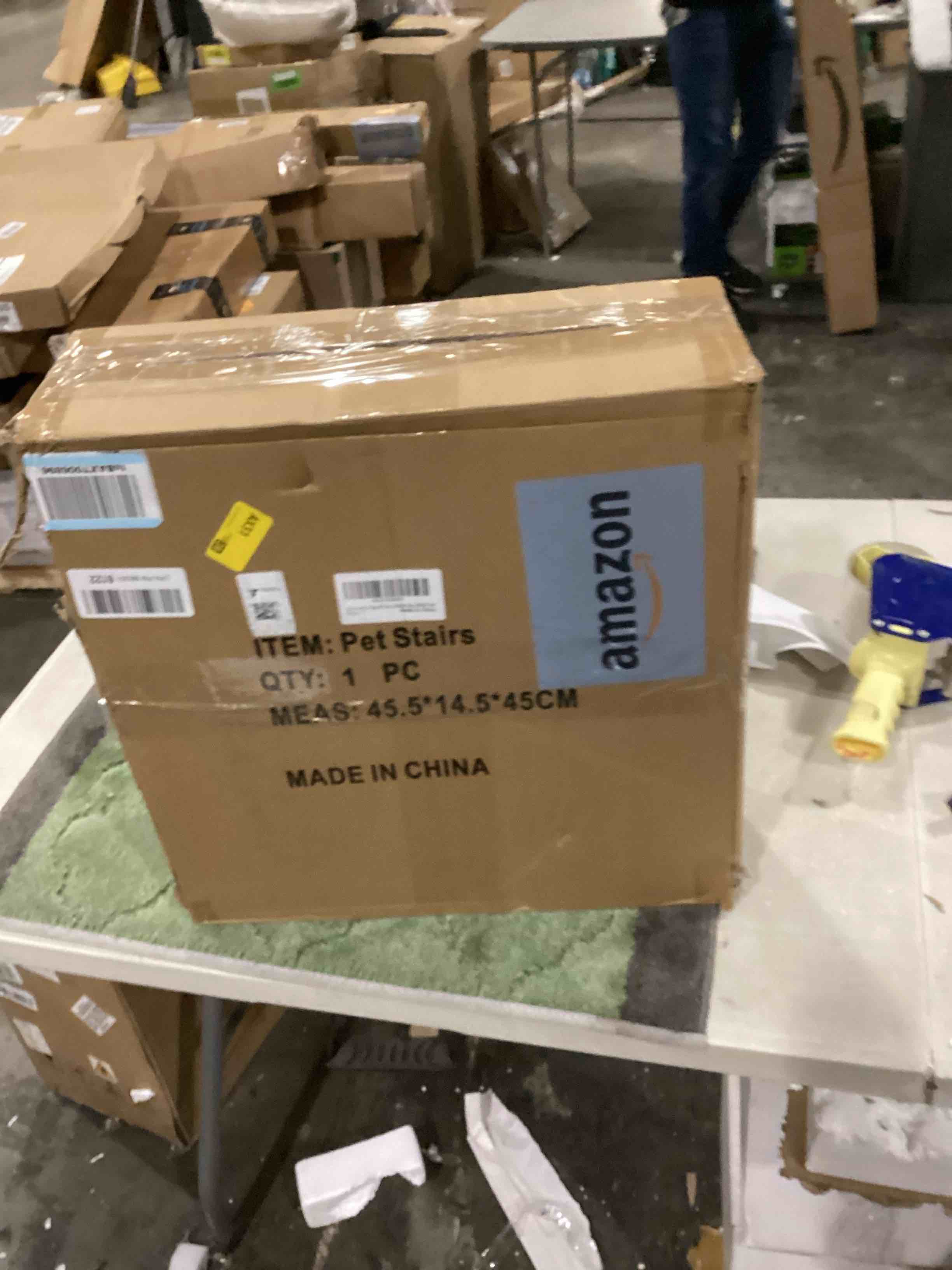 https://s3.amazonaws.com/lotting-images-prod/bidfta/GRN6715079_1734365230456.jpeg