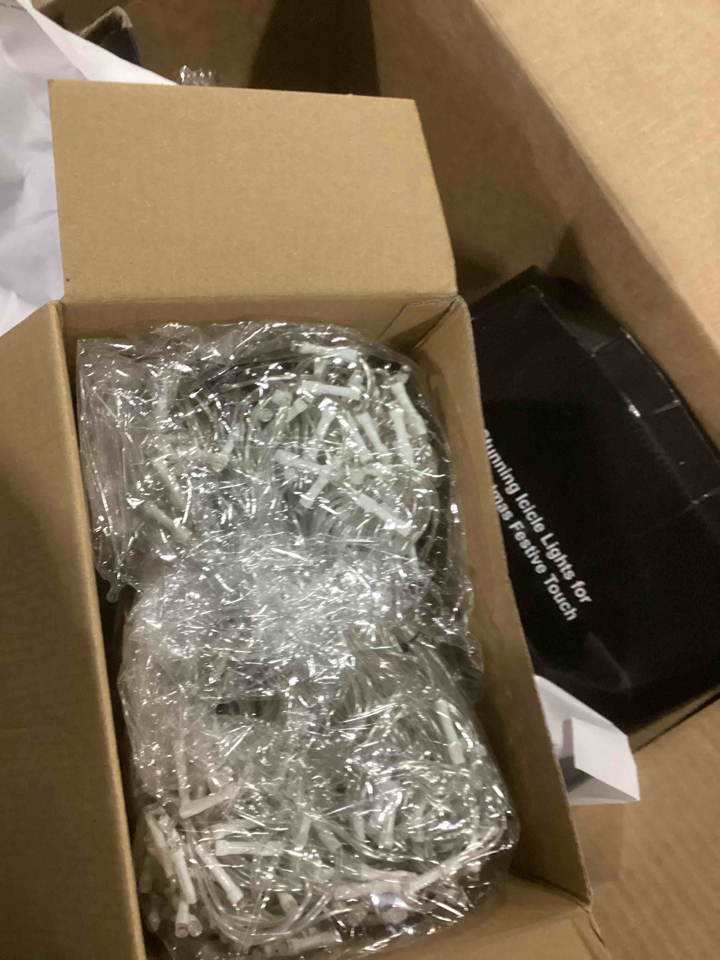 https://s3.amazonaws.com/lotting-images-prod/bidfta/GRN6715841_1735923196504.jpeg
