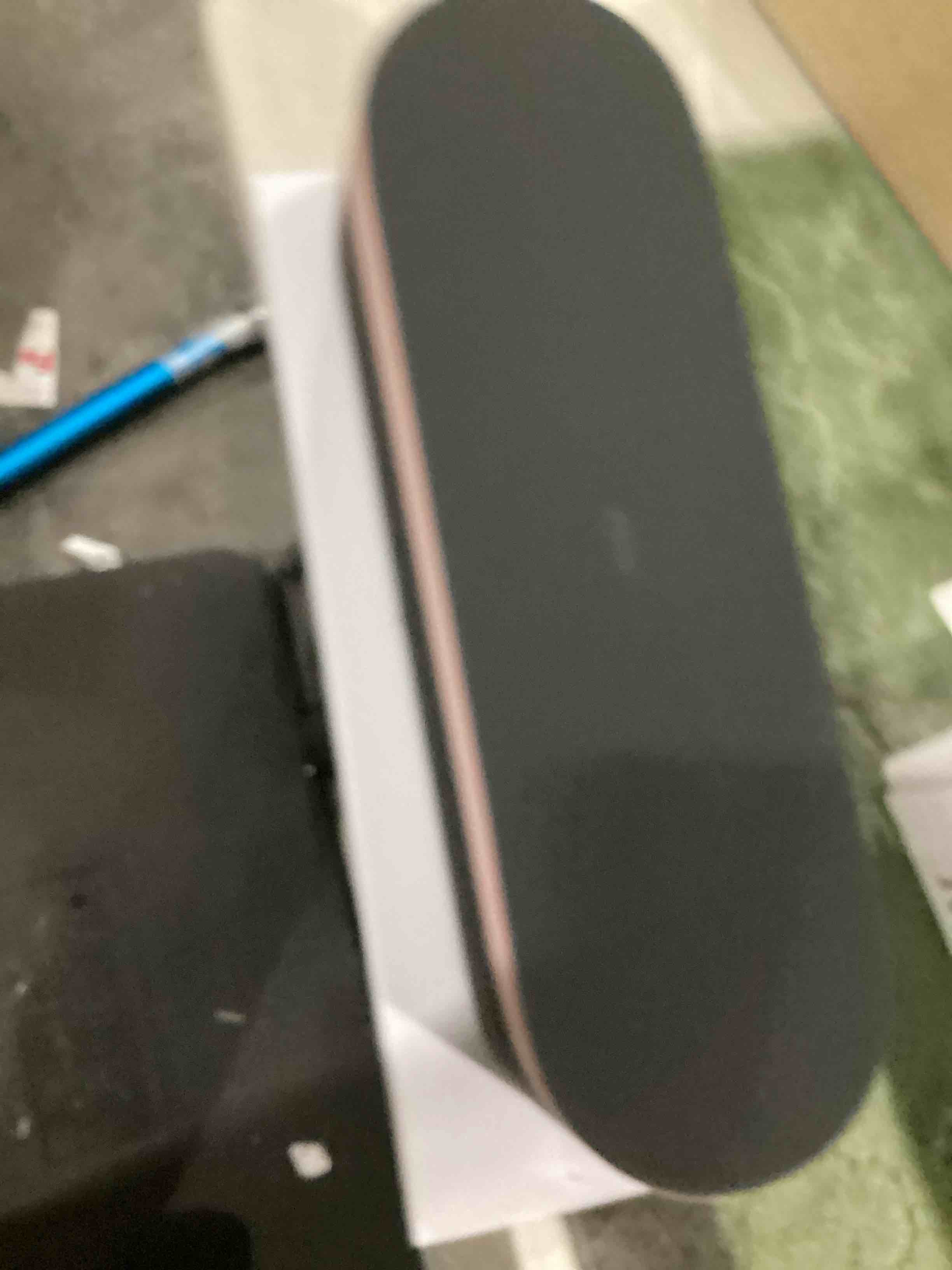 https://s3.amazonaws.com/lotting-images-prod/bidfta/GRN6715887_1736252640658.jpeg