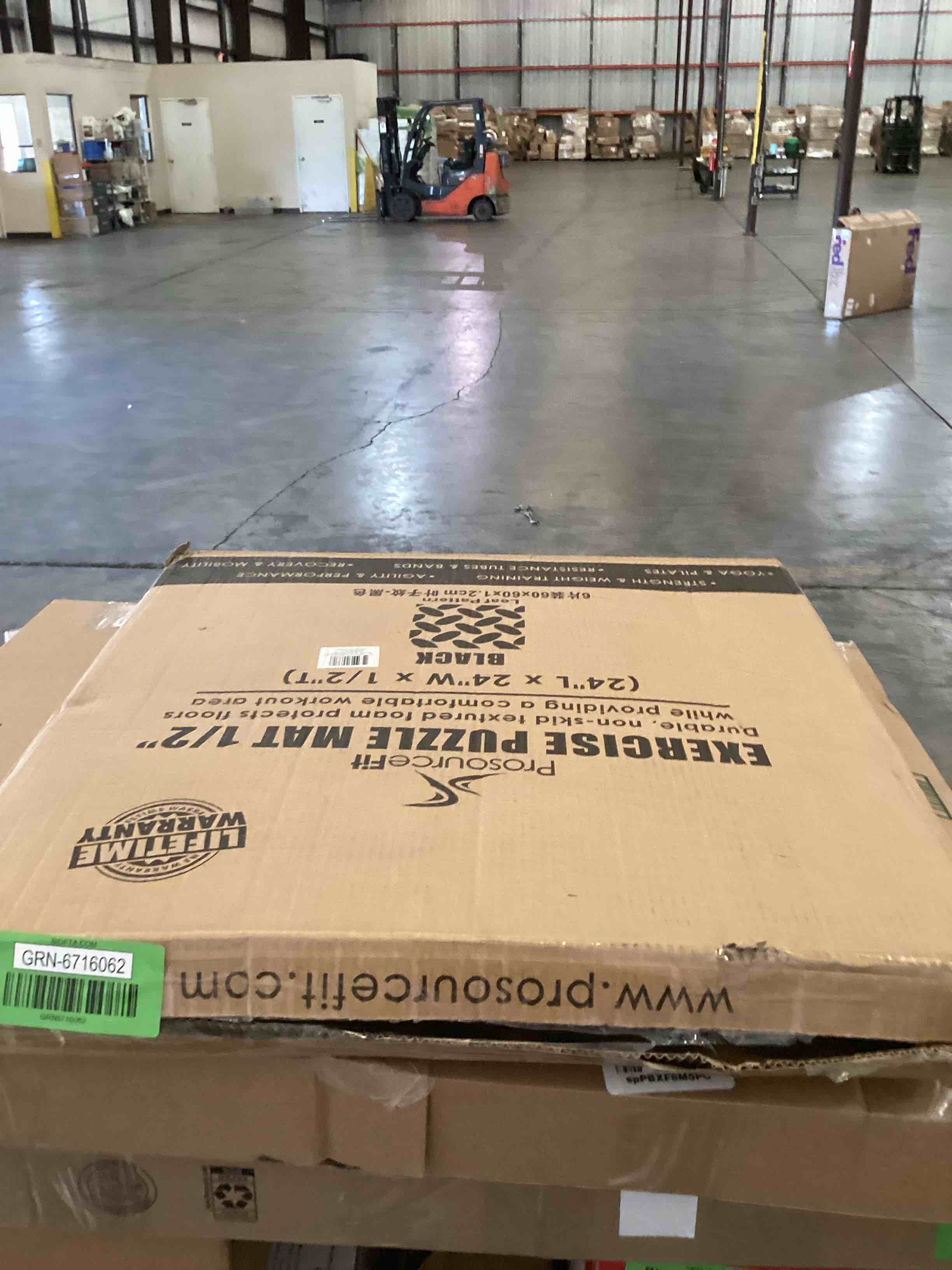 https://s3.amazonaws.com/lotting-images-prod/bidfta/GRN6716062_1726162871046.jpeg