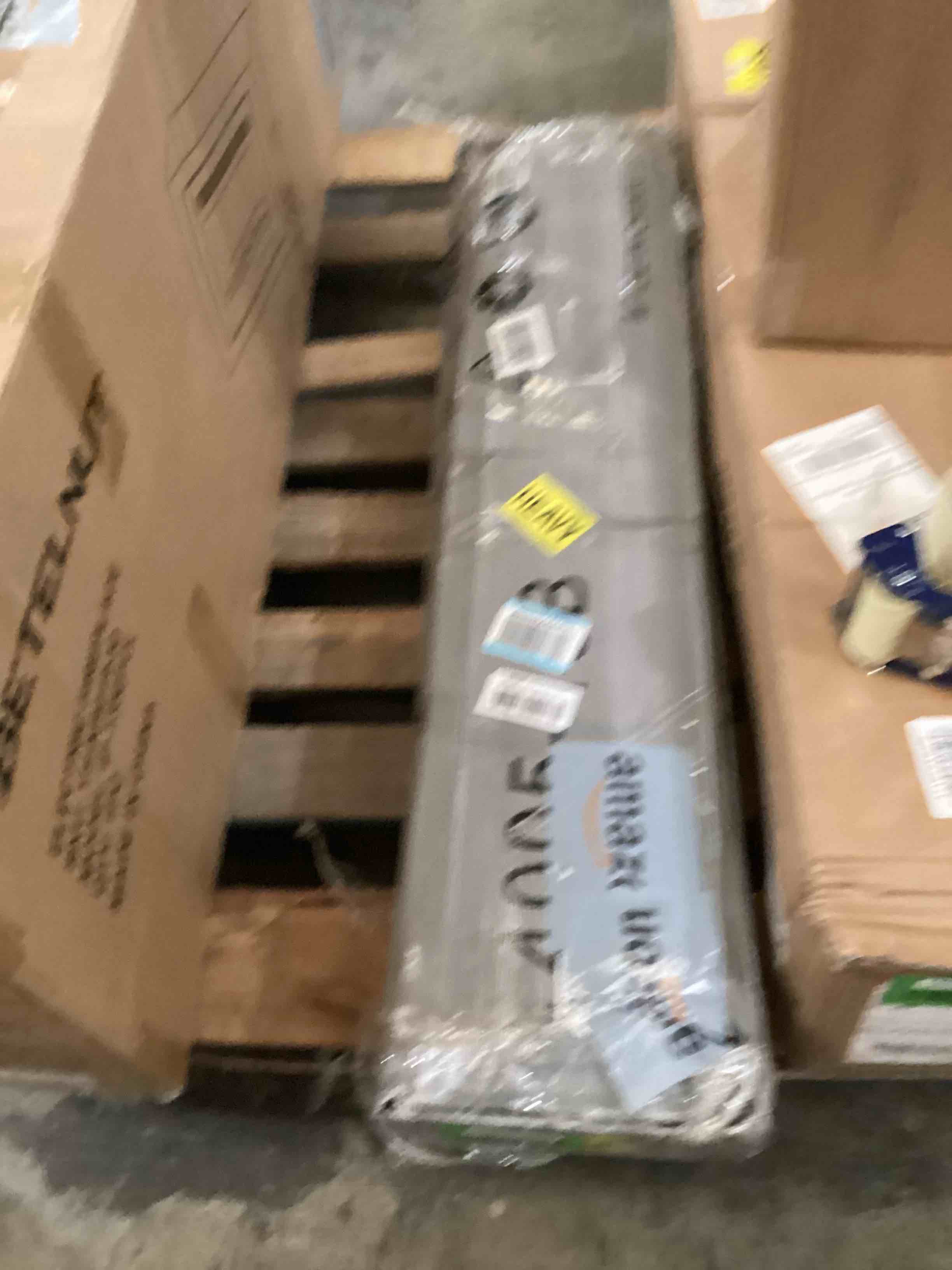 https://s3.amazonaws.com/lotting-images-prod/bidfta/GRN6716482_1727120206335.jpeg