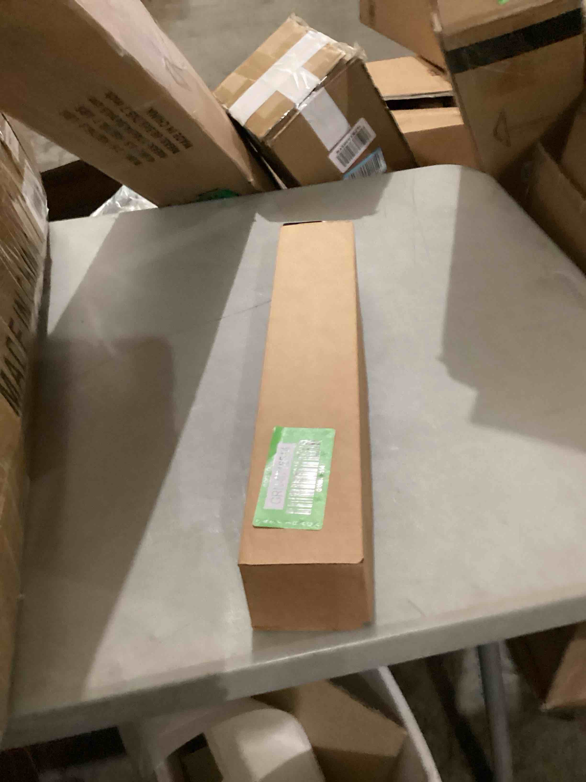 https://s3.amazonaws.com/lotting-images-prod/bidfta/GRN6716514_1727183555843.jpeg