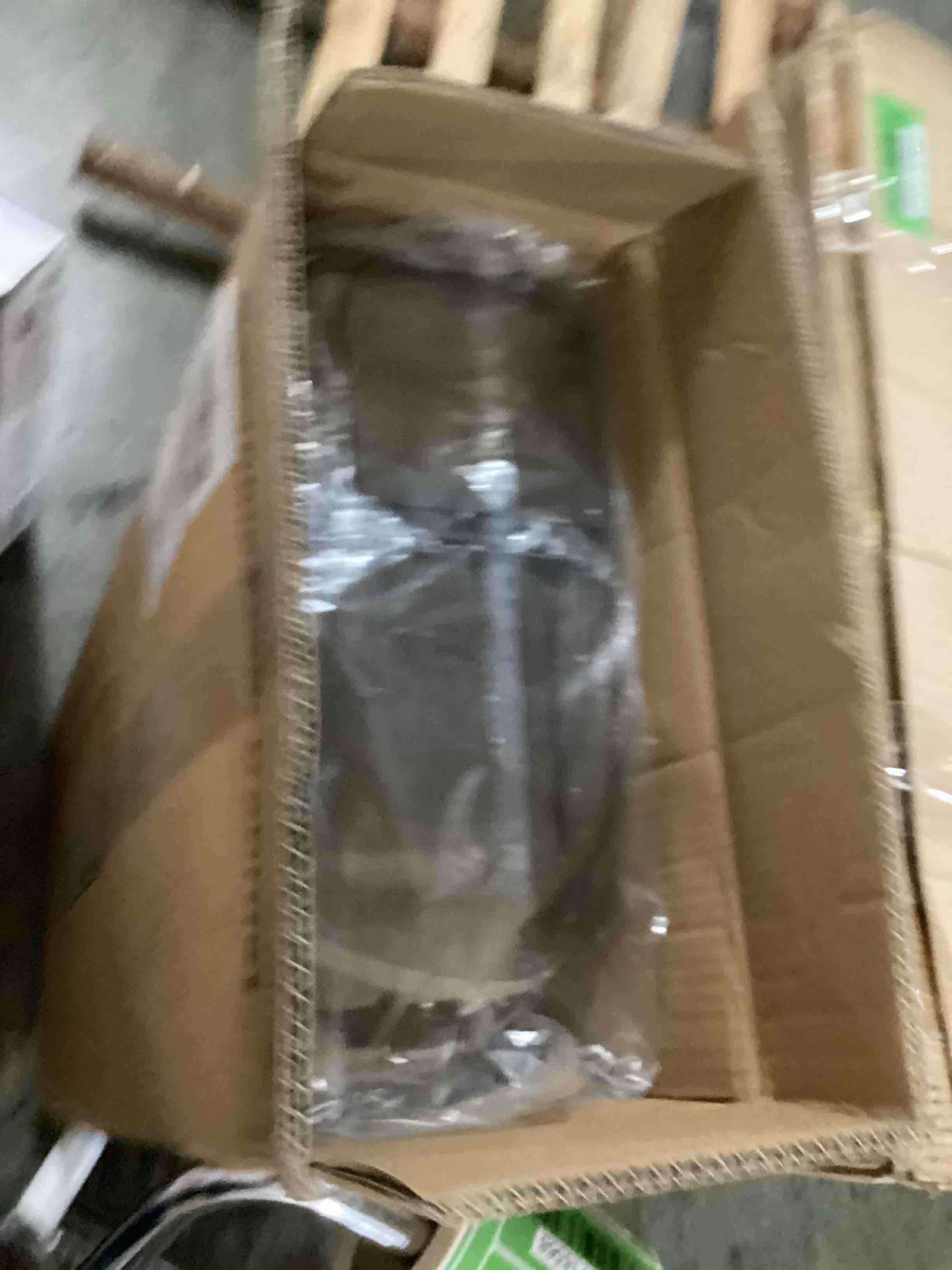 https://s3.amazonaws.com/lotting-images-prod/bidfta/GRN6716531_1727185468711.jpeg