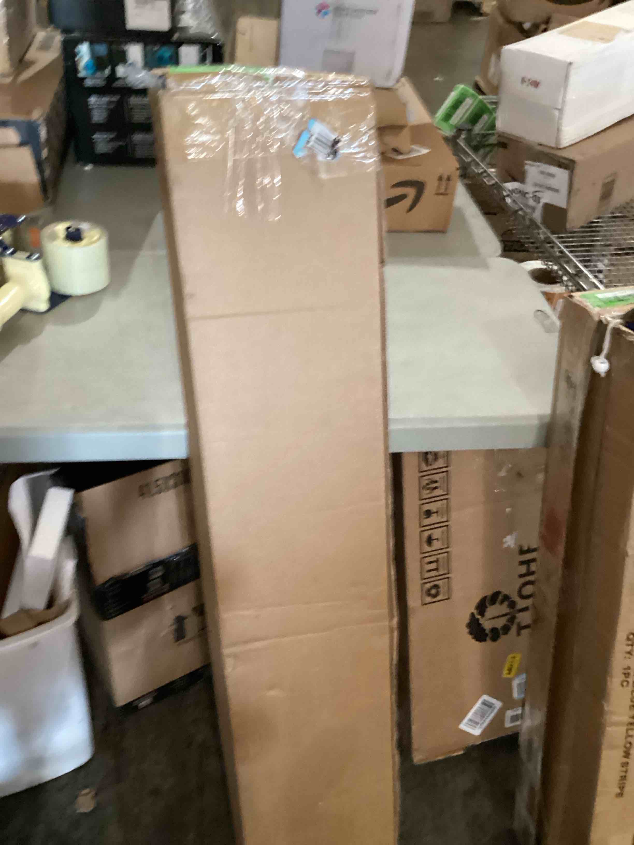 https://s3.amazonaws.com/lotting-images-prod/bidfta/GRN6716953_1728048751527.jpeg