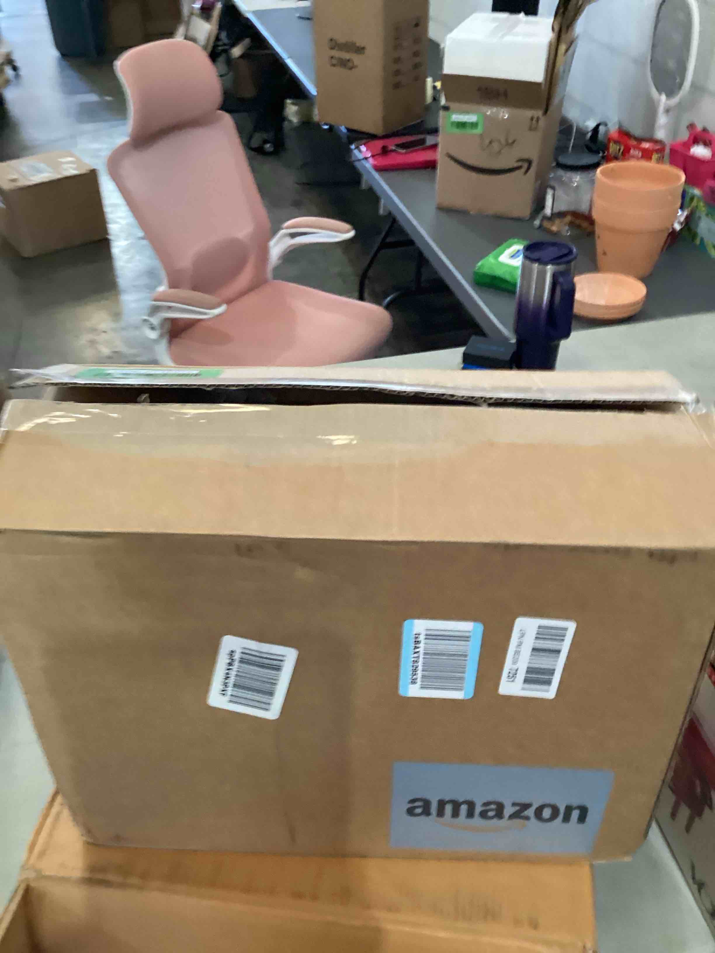https://s3.amazonaws.com/lotting-images-prod/bidfta/GRN6716978_1728056872900.jpeg