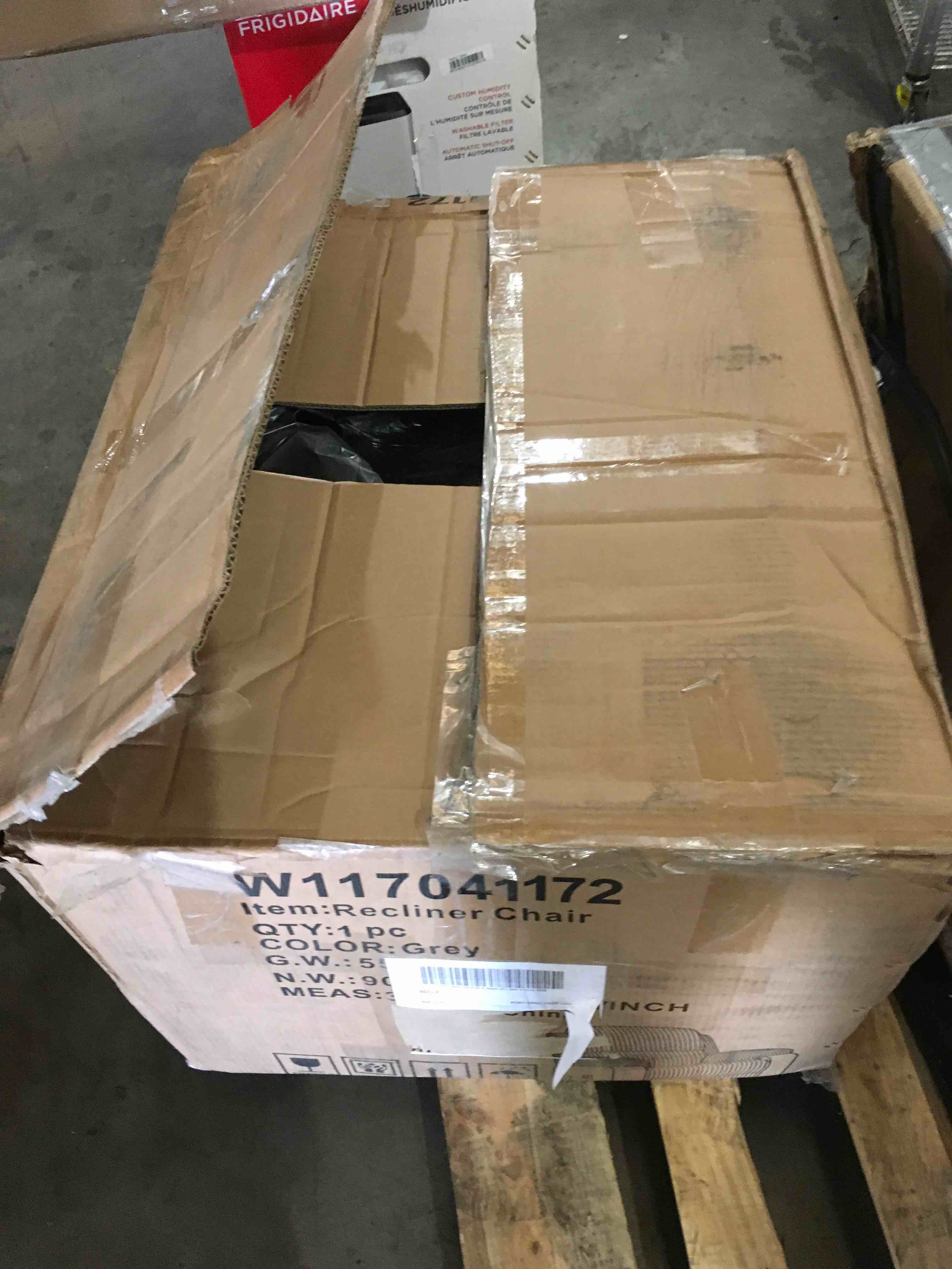https://s3.amazonaws.com/lotting-images-prod/bidfta/GRN6717041_1728308391420.jpeg