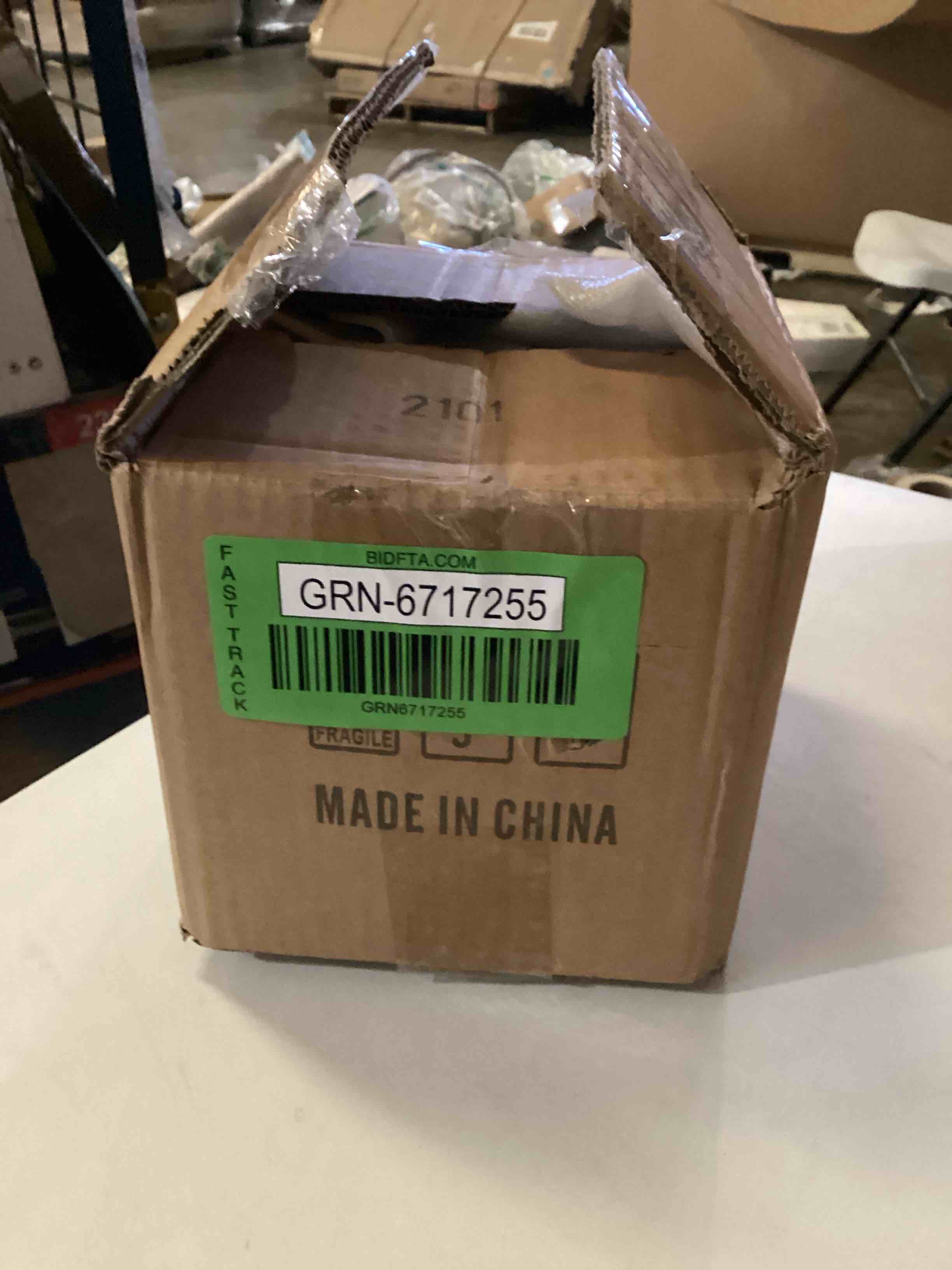 https://s3.amazonaws.com/lotting-images-prod/bidfta/GRN6717255_1728674640480.jpeg