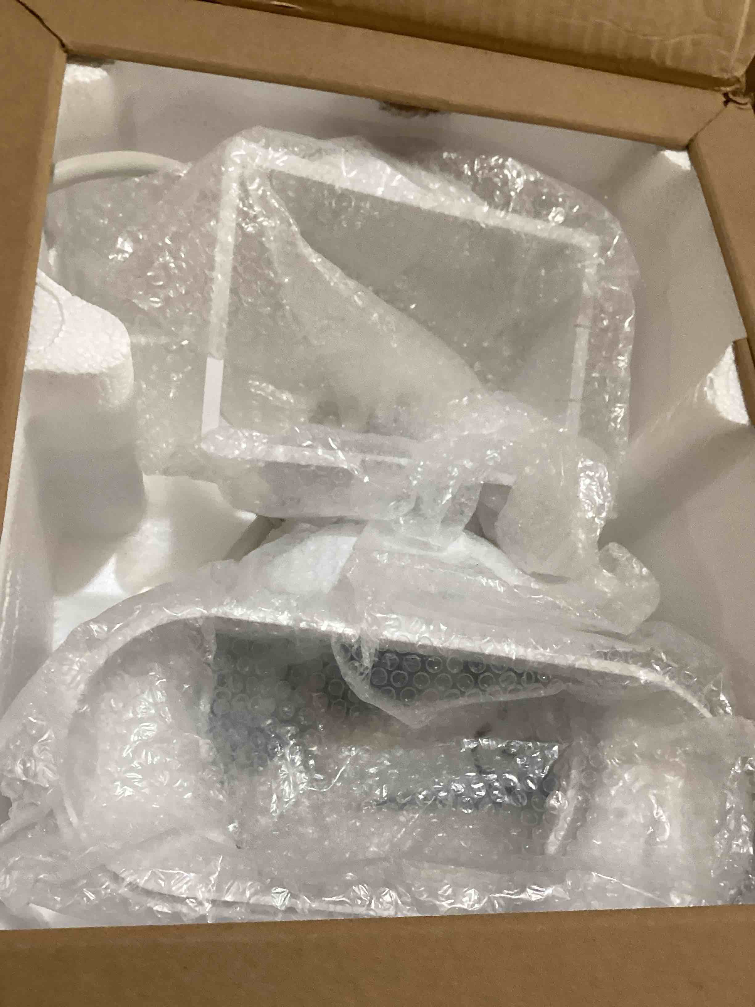 https://s3.amazonaws.com/lotting-images-prod/bidfta/GRN6717942_1726836002245.jpeg