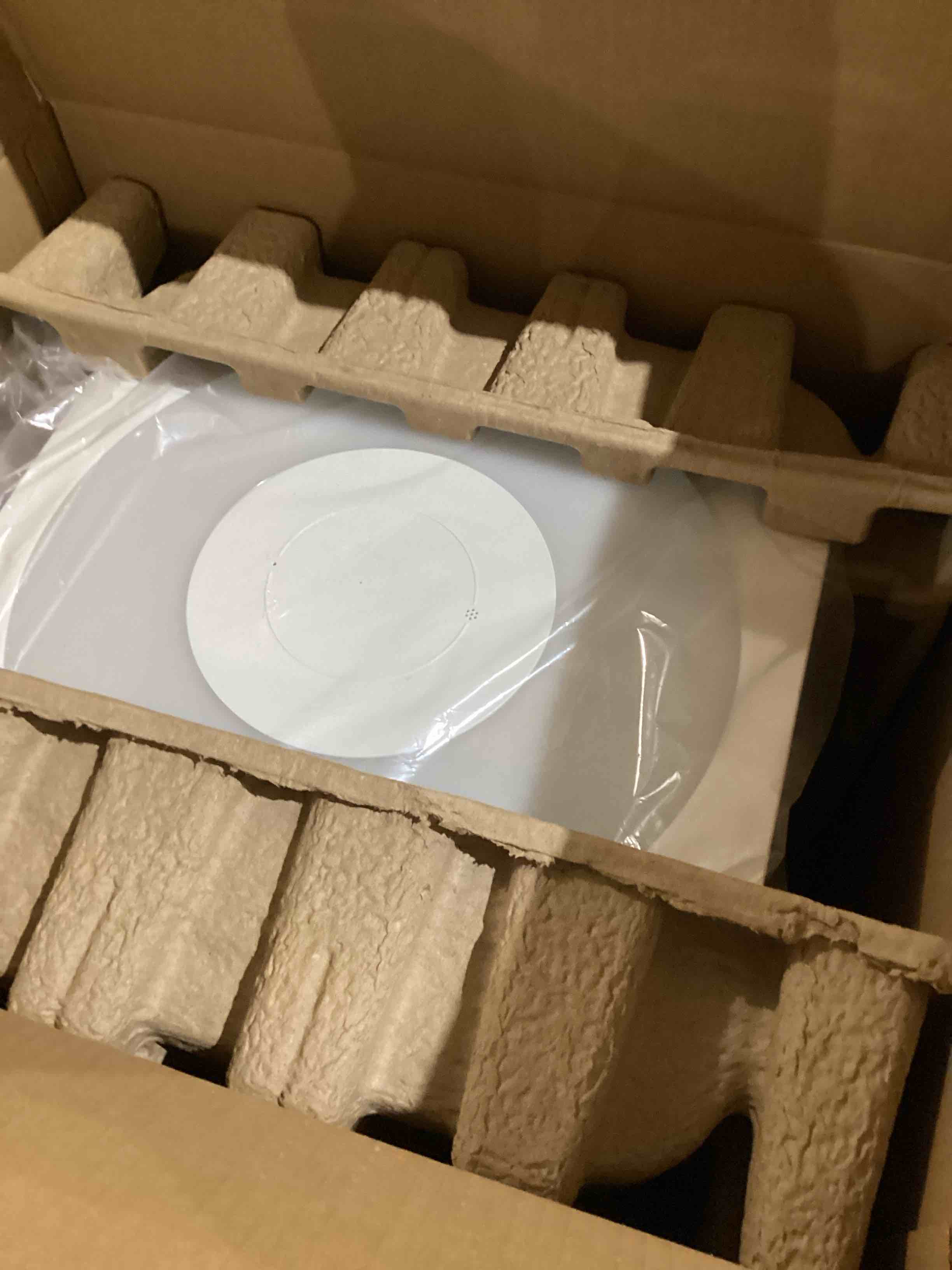 https://s3.amazonaws.com/lotting-images-prod/bidfta/GRN6718163_1730898616732.jpeg