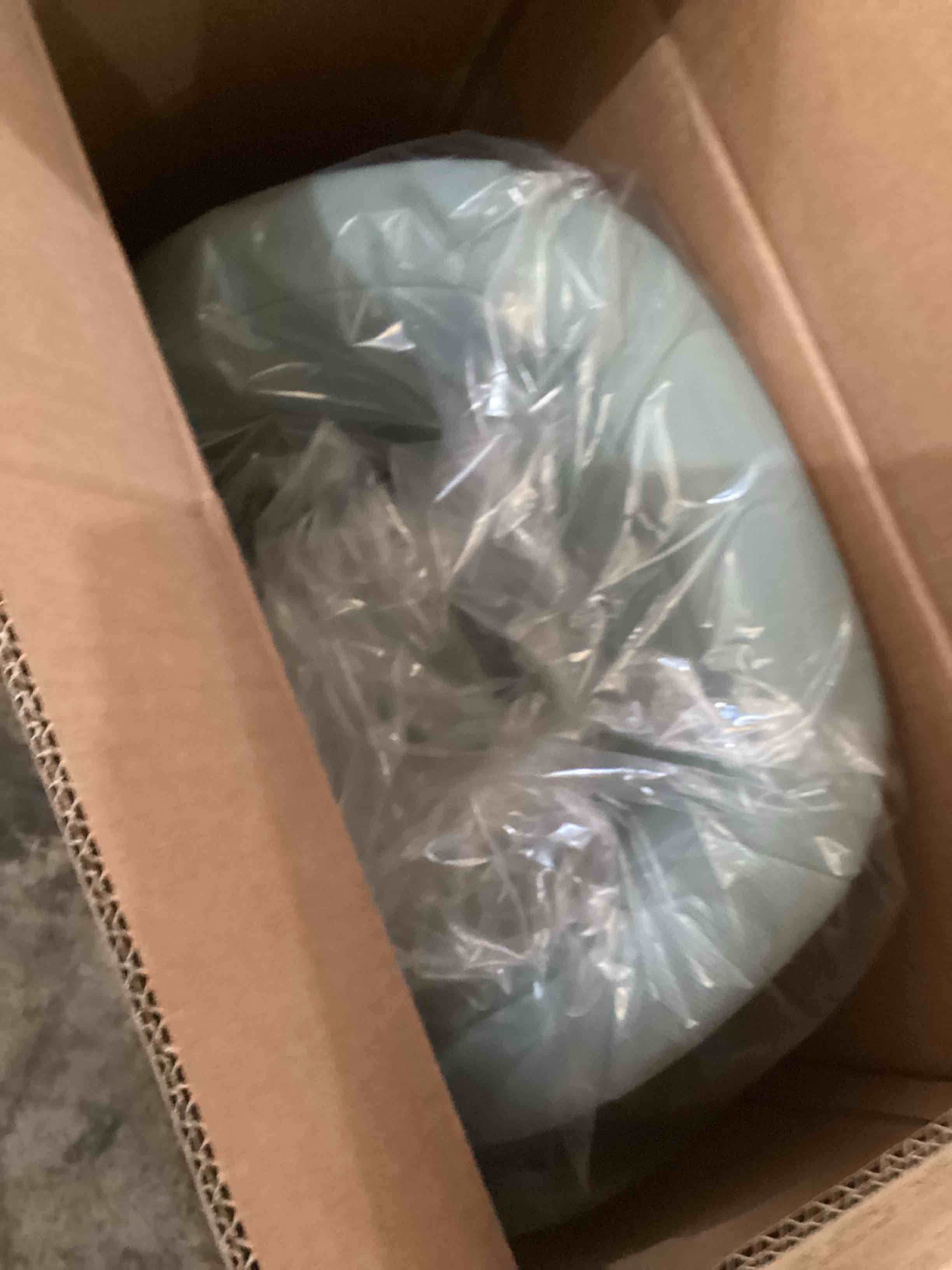 https://s3.amazonaws.com/lotting-images-prod/bidfta/GRN6720047_1725885394672.jpeg