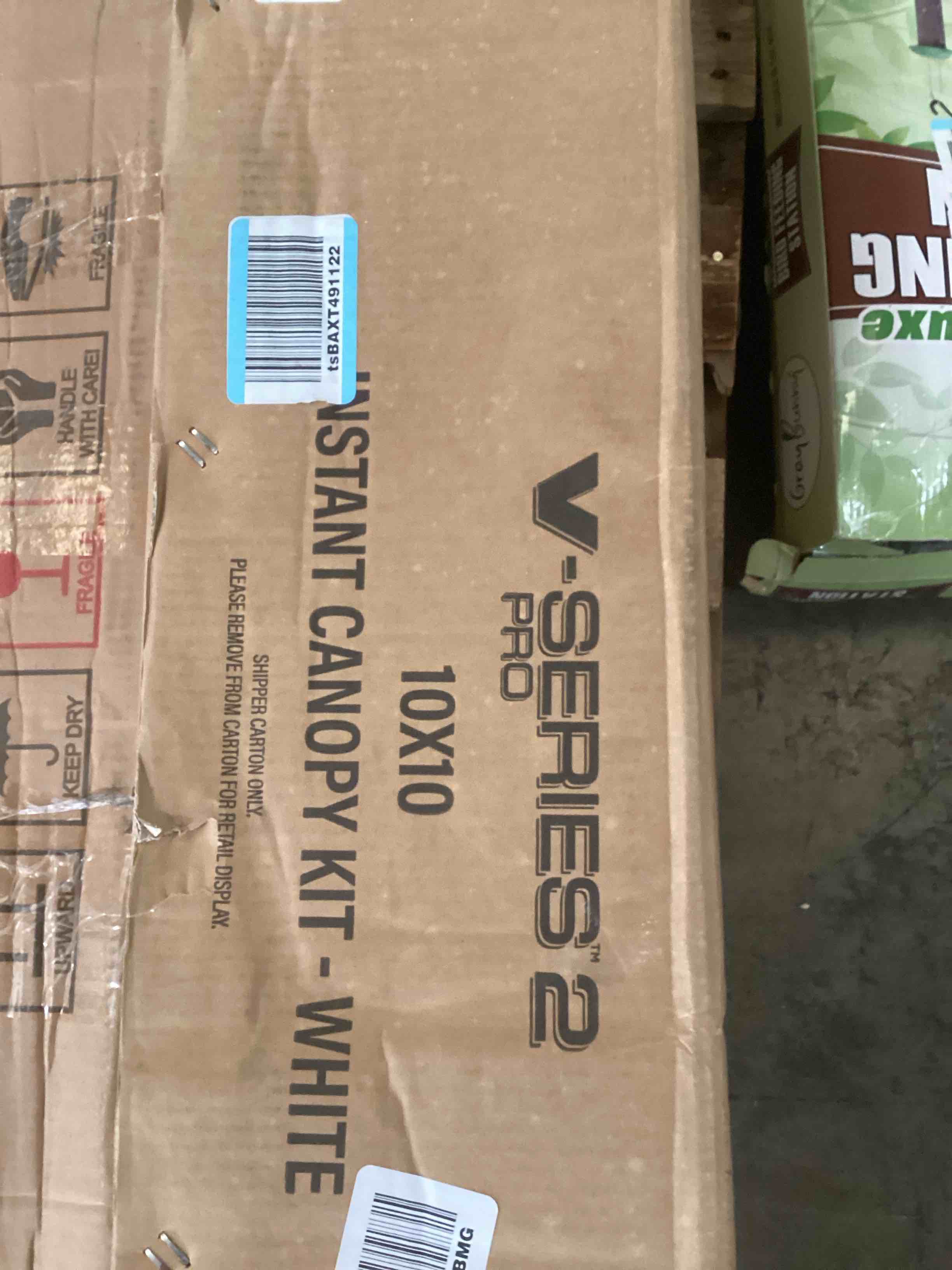 https://s3.amazonaws.com/lotting-images-prod/bidfta/GRN6720206_1726059640984.jpeg