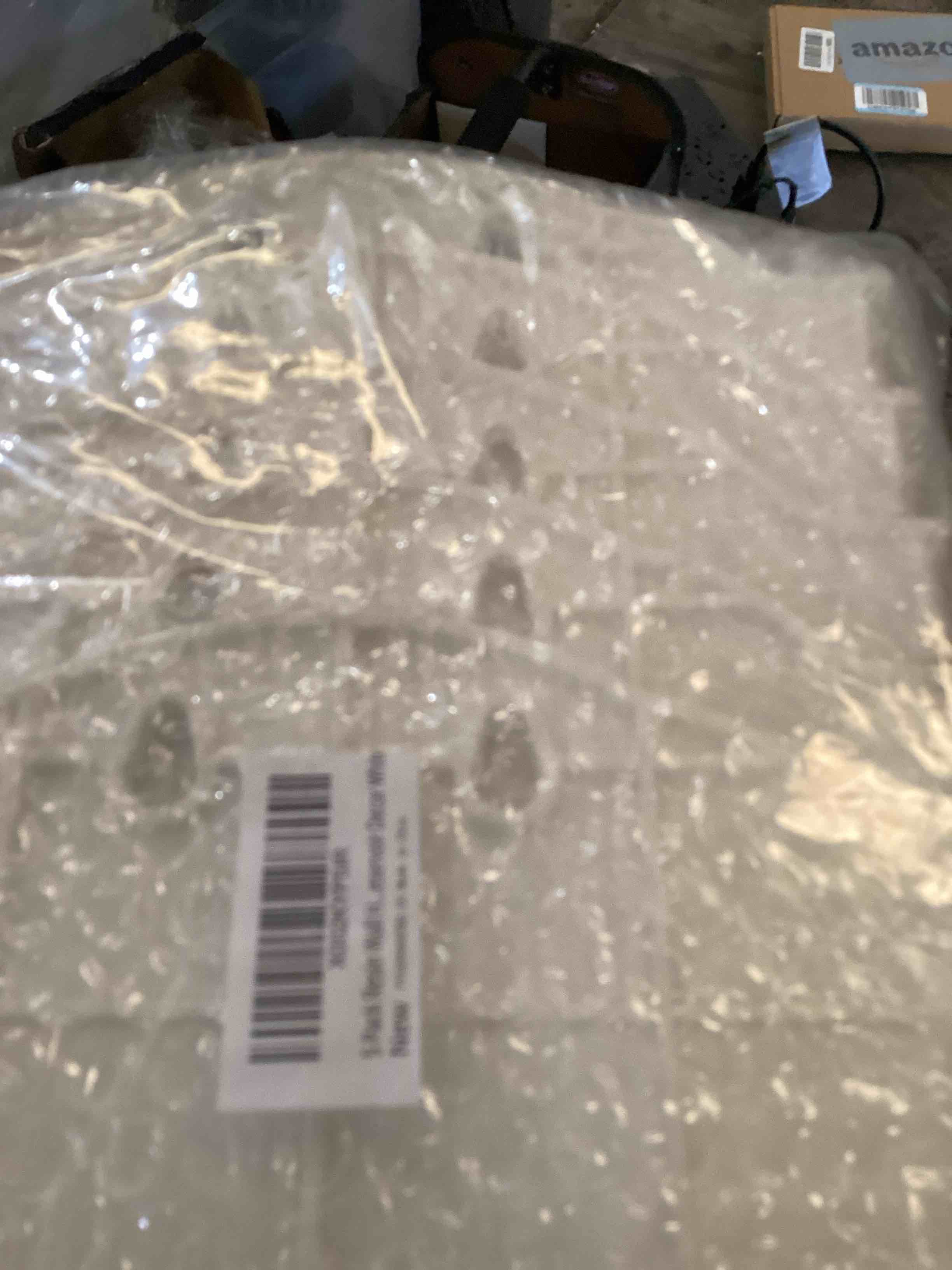 https://s3.amazonaws.com/lotting-images-prod/bidfta/GRN6721612_1722963215574.jpeg