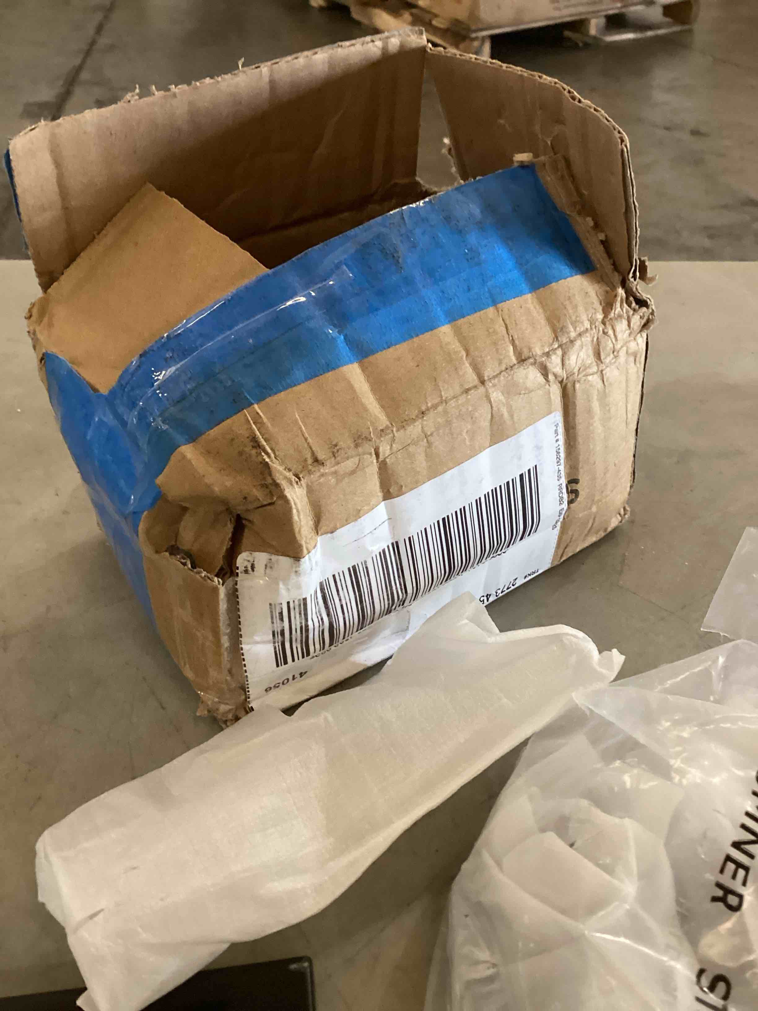 https://s3.amazonaws.com/lotting-images-prod/bidfta/GRN6721852_1723132673560.jpeg