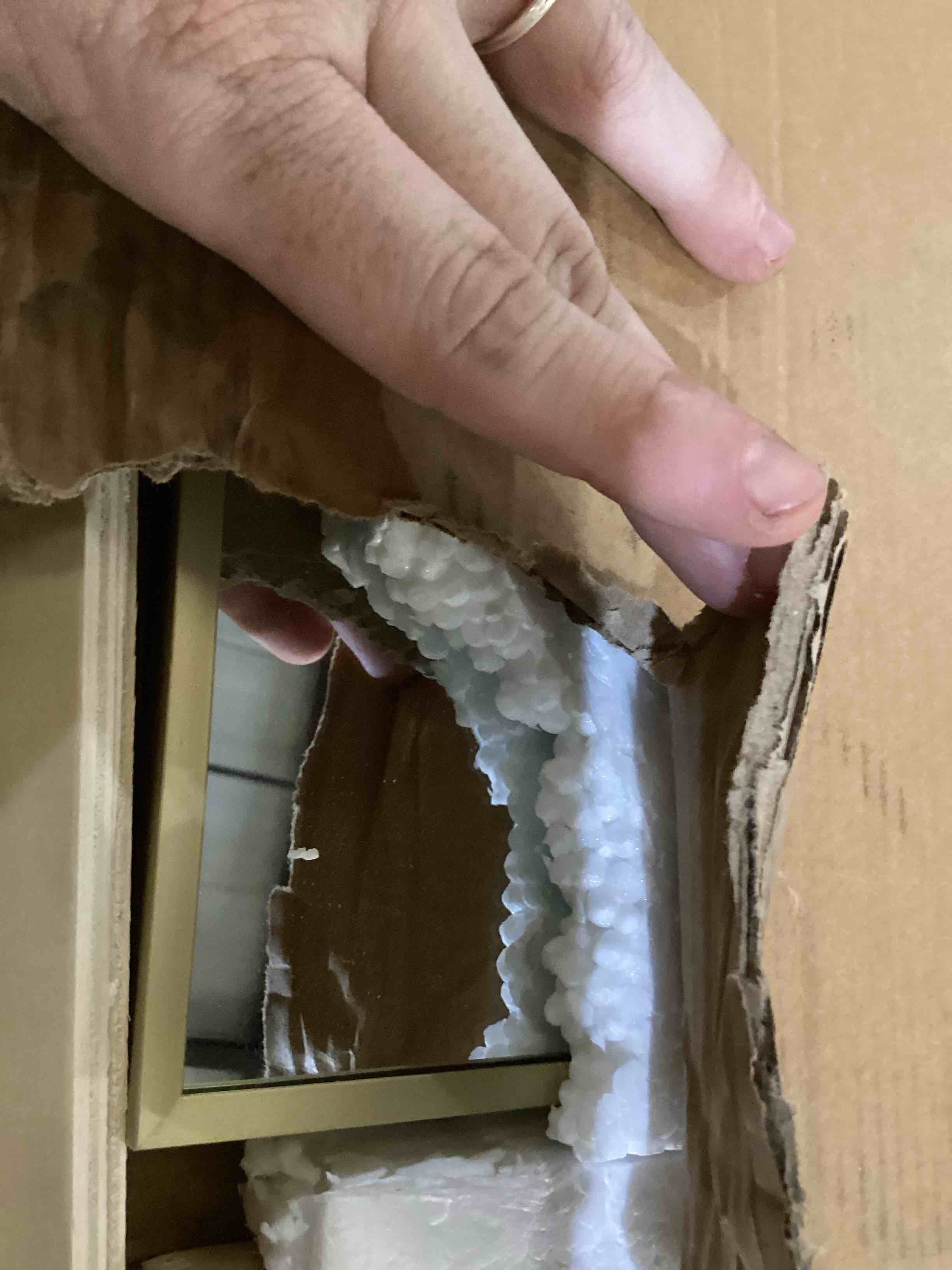 https://s3.amazonaws.com/lotting-images-prod/bidfta/GRN6723360_1722884740071.jpeg