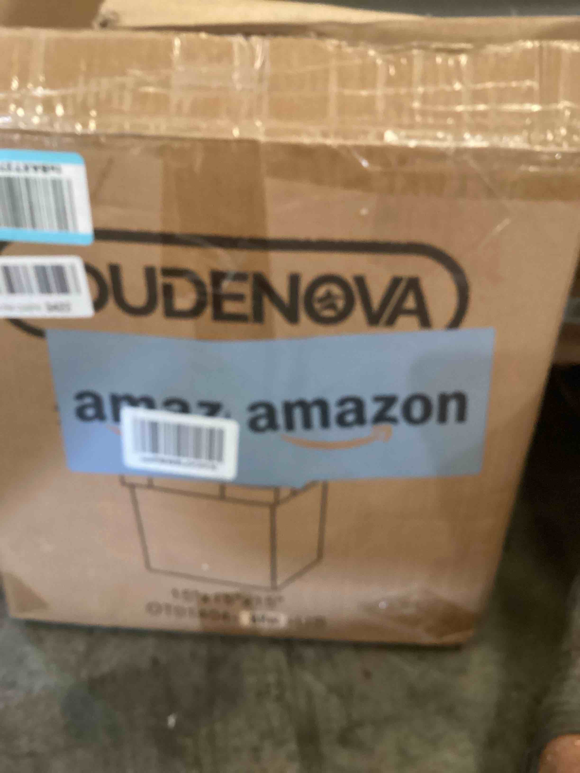 https://s3.amazonaws.com/lotting-images-prod/bidfta/GRN6723584_1726771570901.jpeg