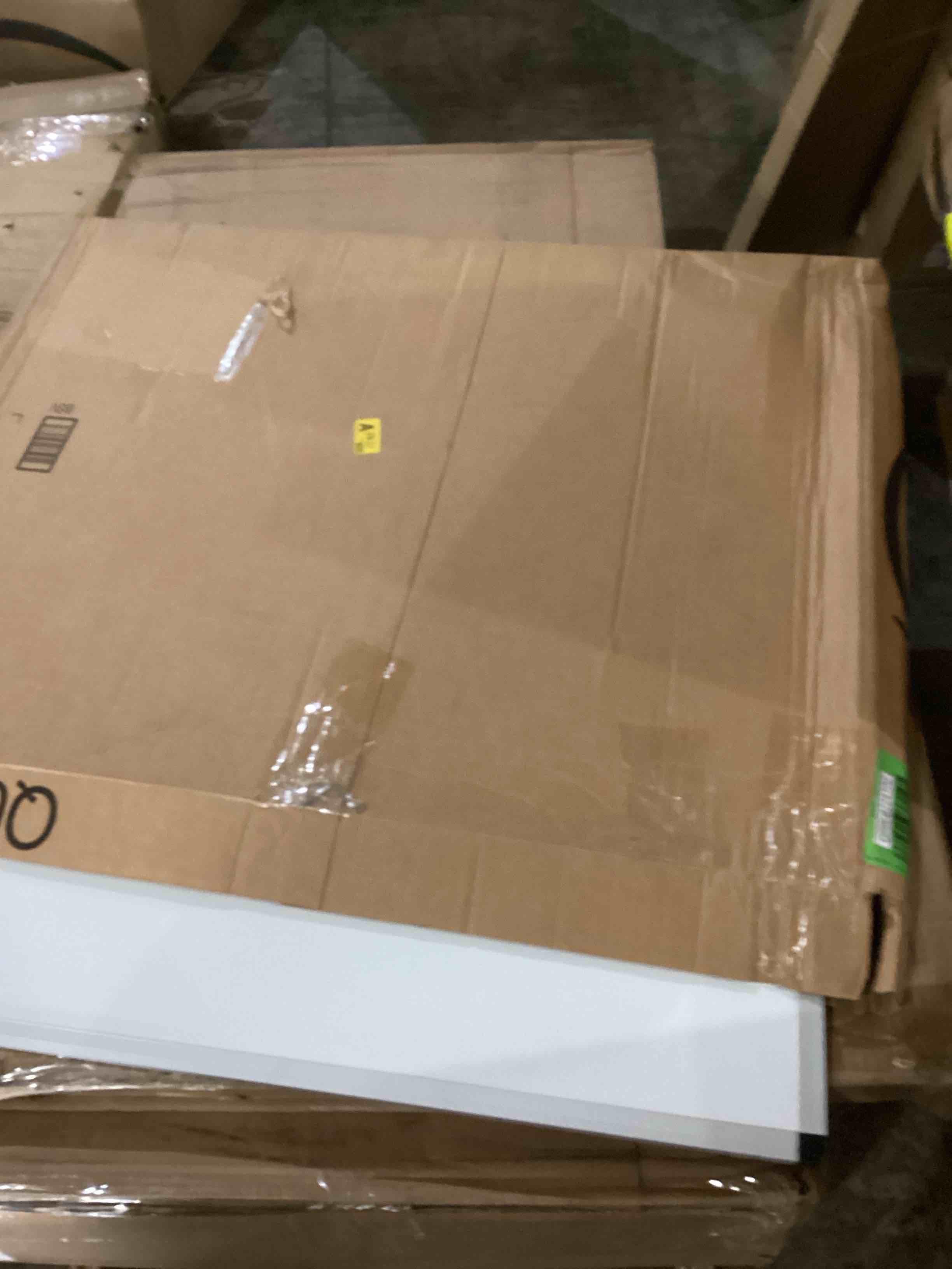 VIZPRO Whiteboard/Dry Erase Board, 36 X 24 Inches, Includes 1