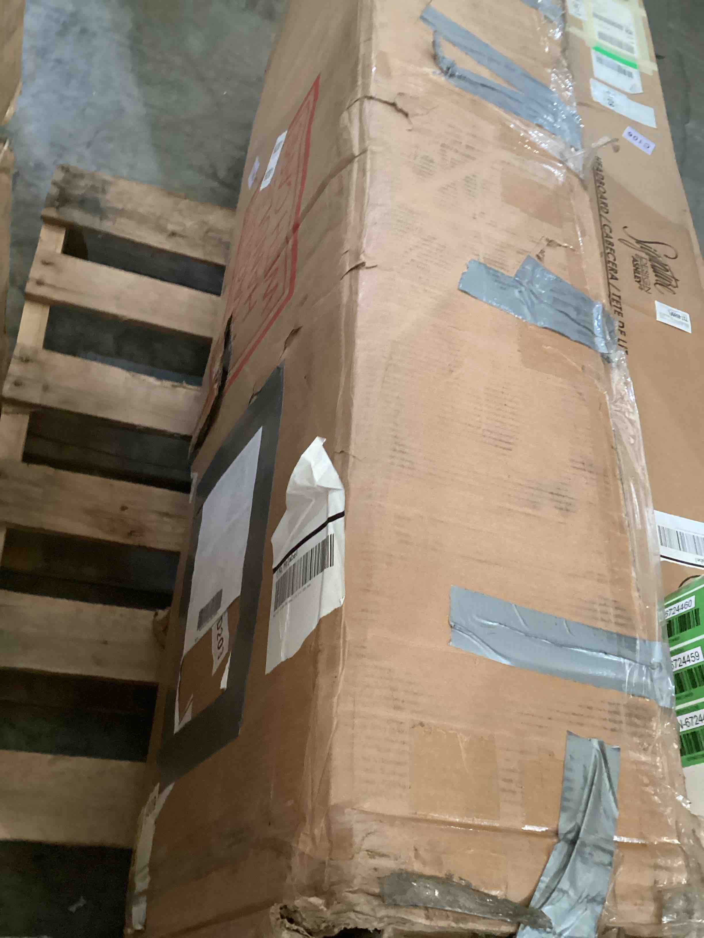 https://s3.amazonaws.com/lotting-images-prod/bidfta/GRN6724457_1728306324563.jpeg