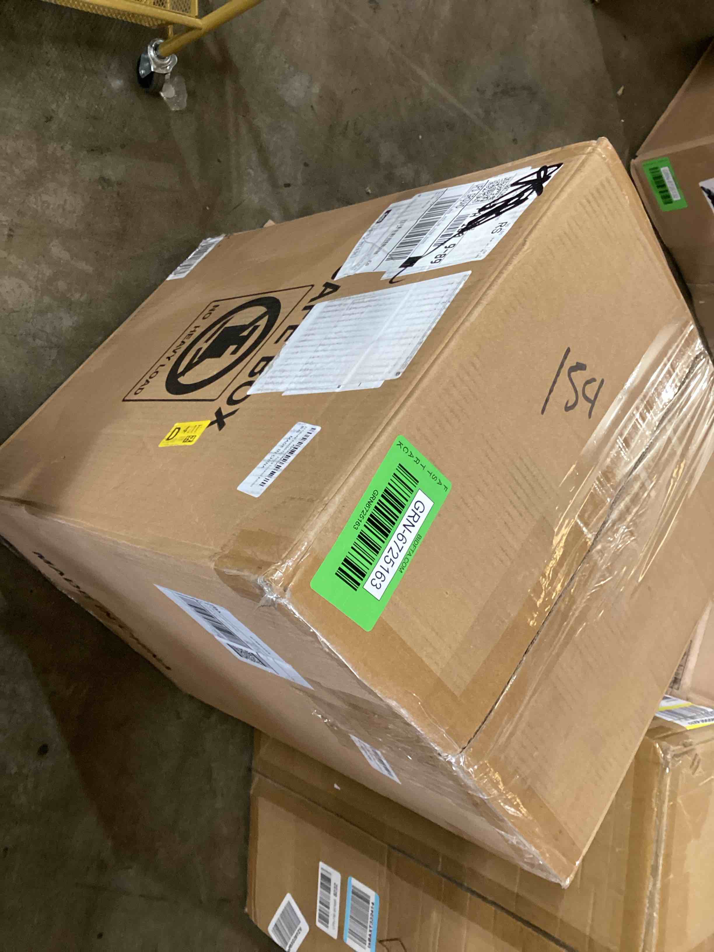 https://s3.amazonaws.com/lotting-images-prod/bidfta/GRN6725163_1730839907969.jpeg
