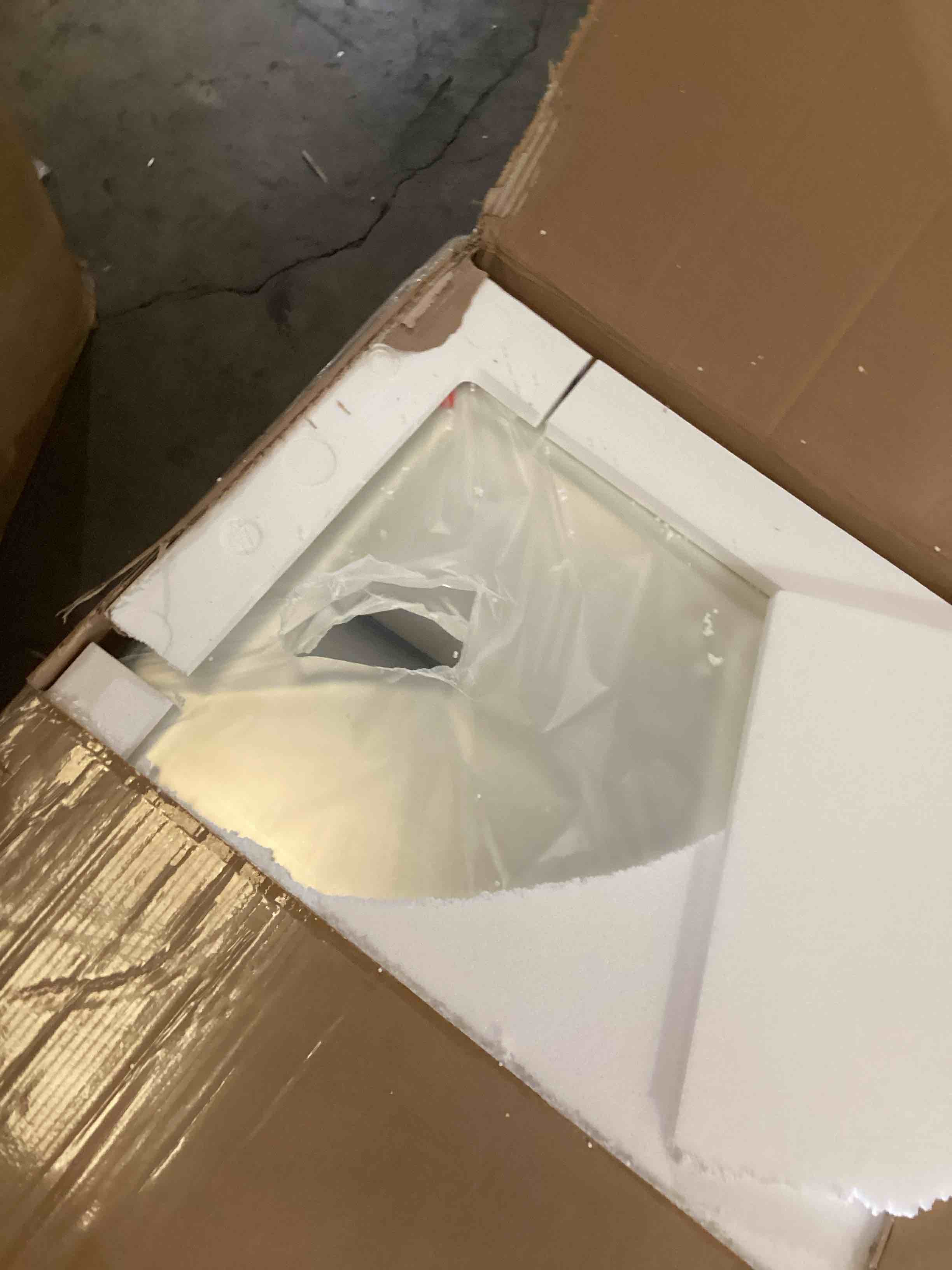 https://s3.amazonaws.com/lotting-images-prod/bidfta/GRN6726582_1720717308587.jpeg