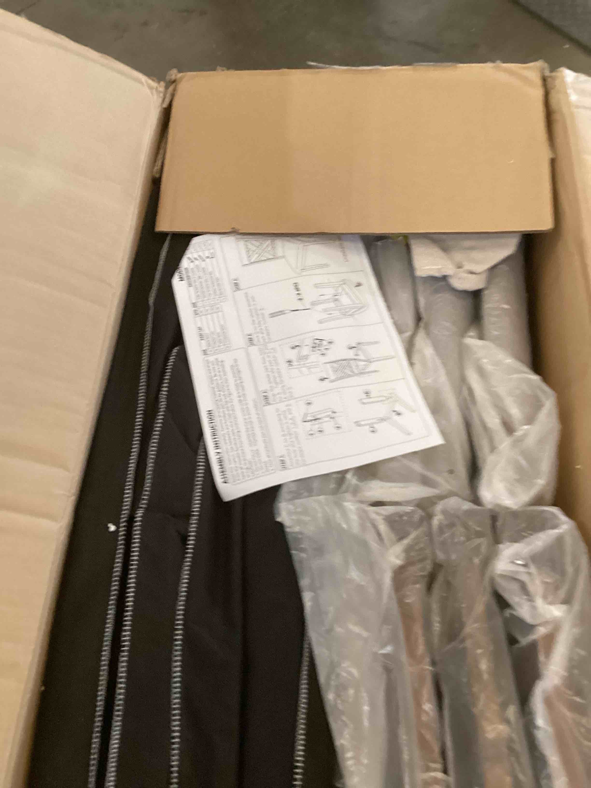 https://s3.amazonaws.com/lotting-images-prod/bidfta/GRN6726846_1721149309721.jpeg