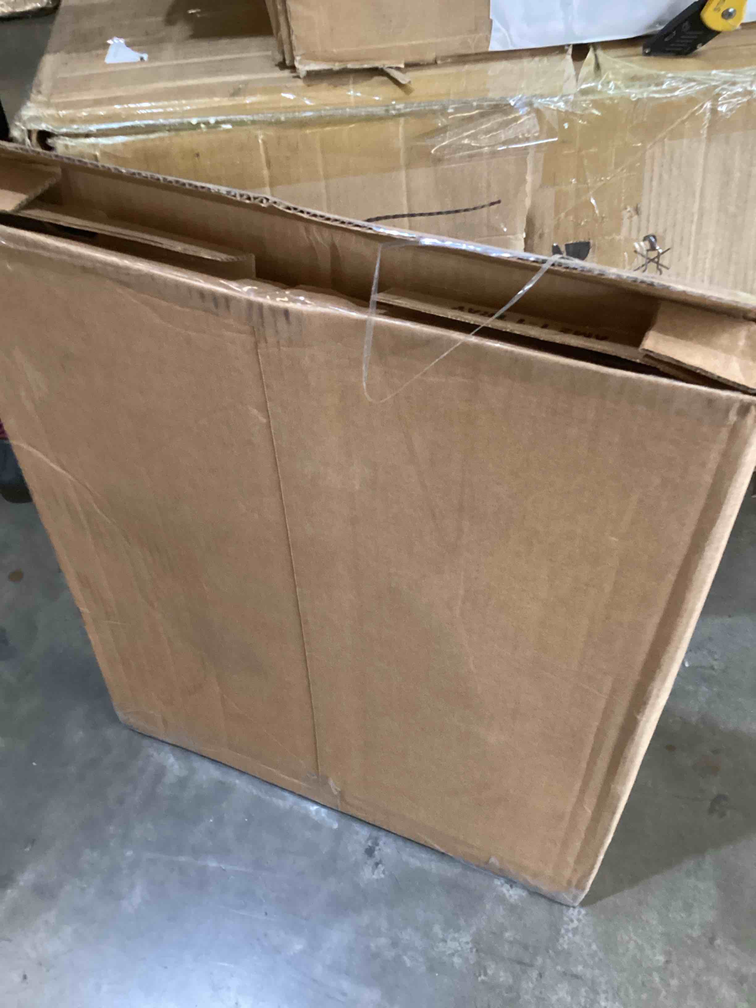 https://s3.amazonaws.com/lotting-images-prod/bidfta/GRN6726989_1721314582880.jpeg