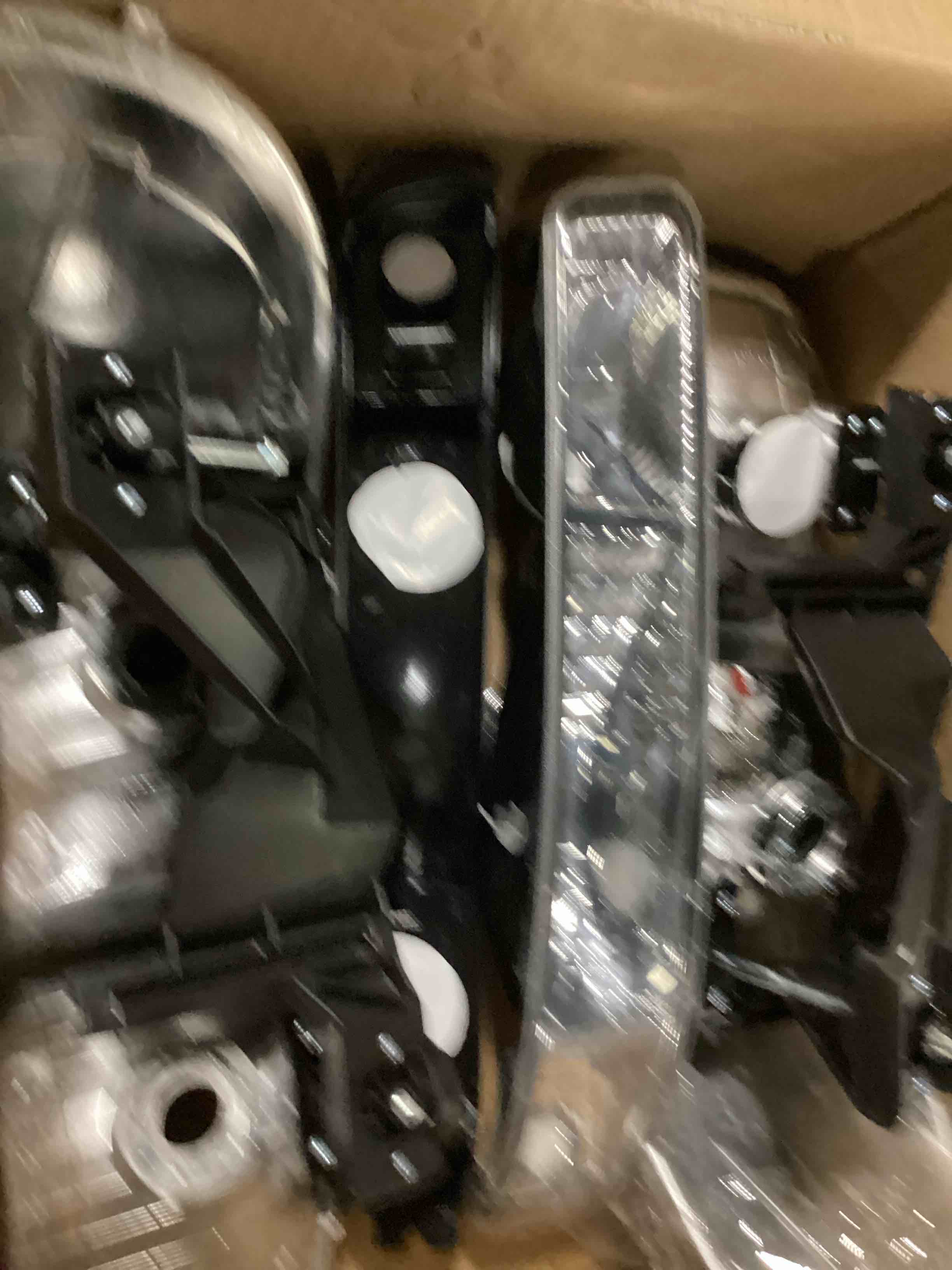 https://s3.amazonaws.com/lotting-images-prod/bidfta/GRN6727969_1729517974629.jpeg