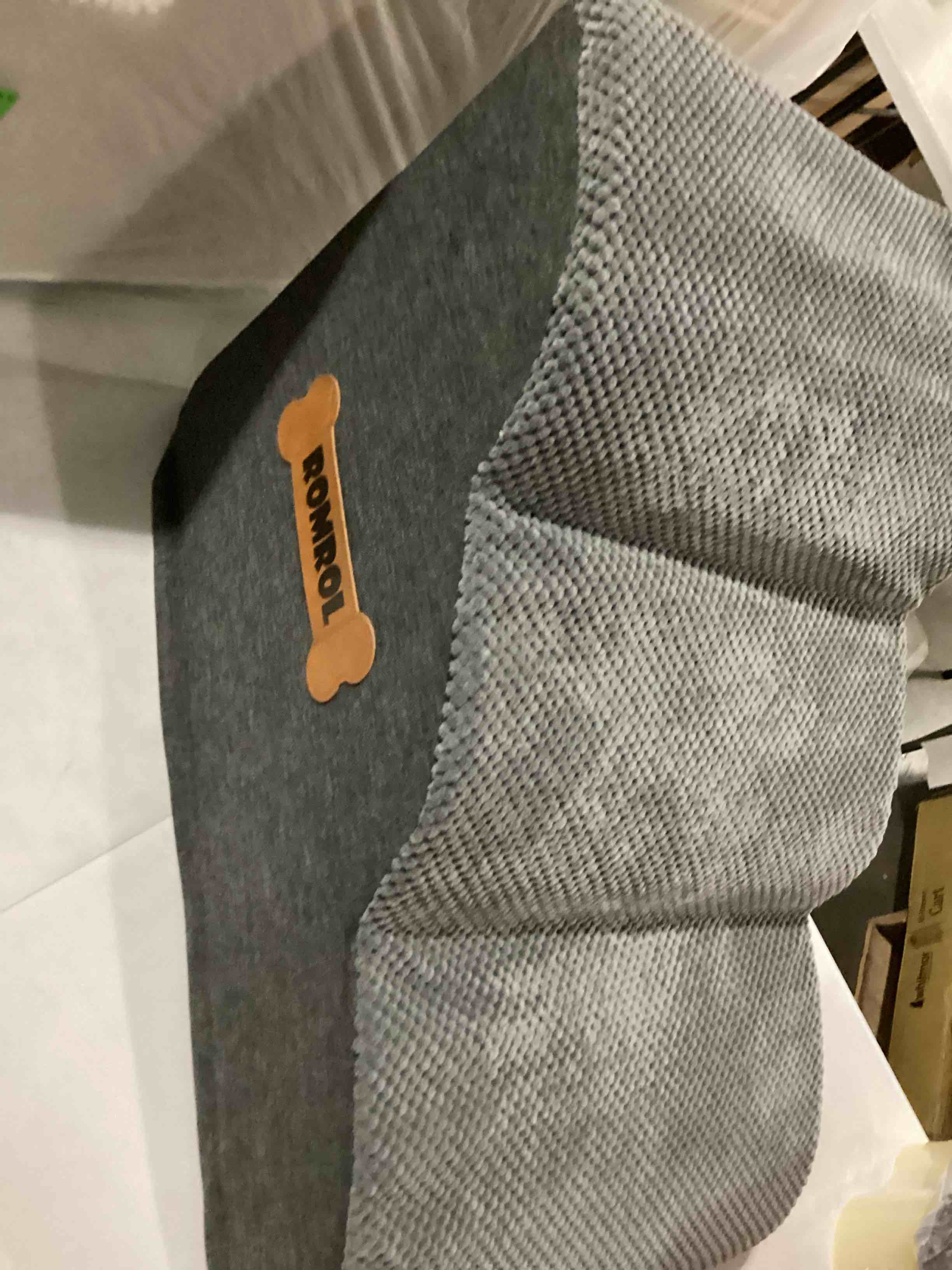 https://s3.amazonaws.com/lotting-images-prod/bidfta/GRN6728035_1729537144850.jpeg