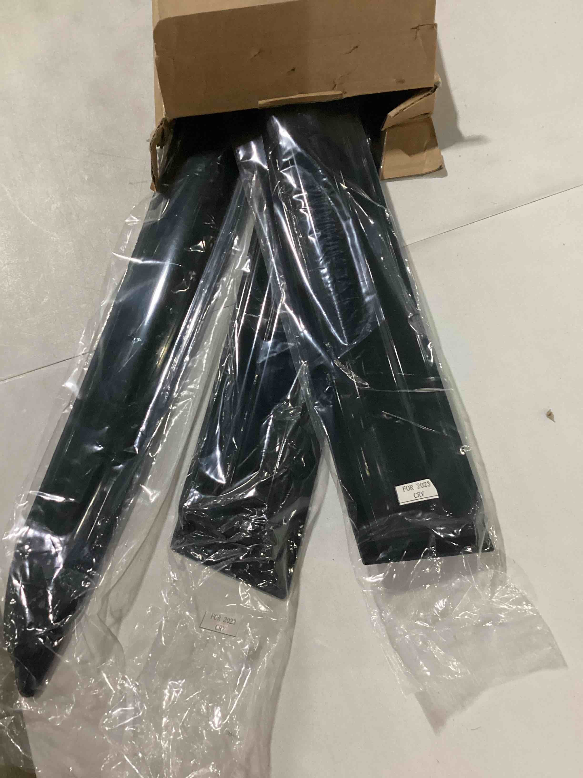 https://s3.amazonaws.com/lotting-images-prod/bidfta/GRN6728297_1729775280994.jpeg
