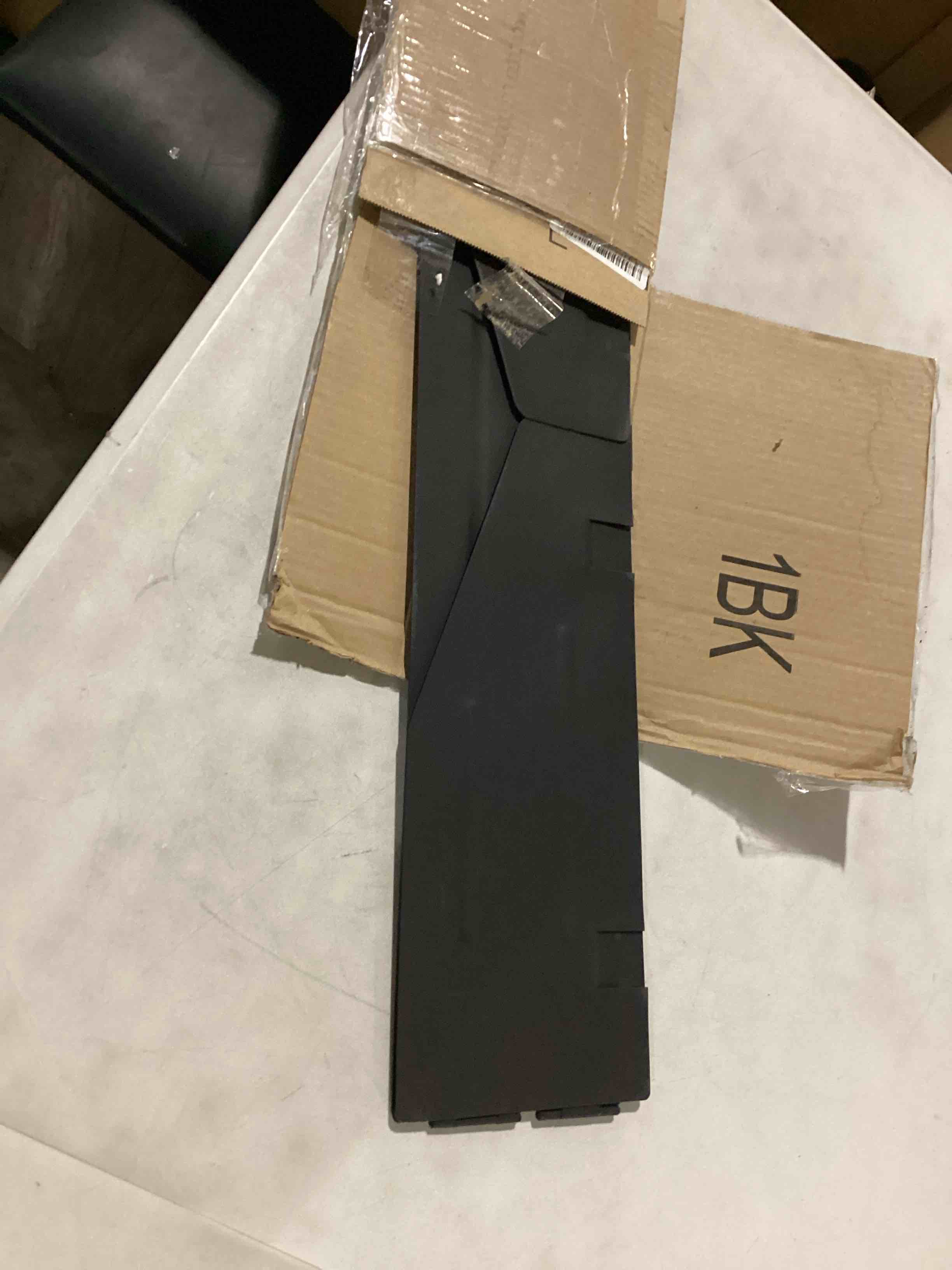 https://s3.amazonaws.com/lotting-images-prod/bidfta/GRN6728624_1730136343000.jpeg